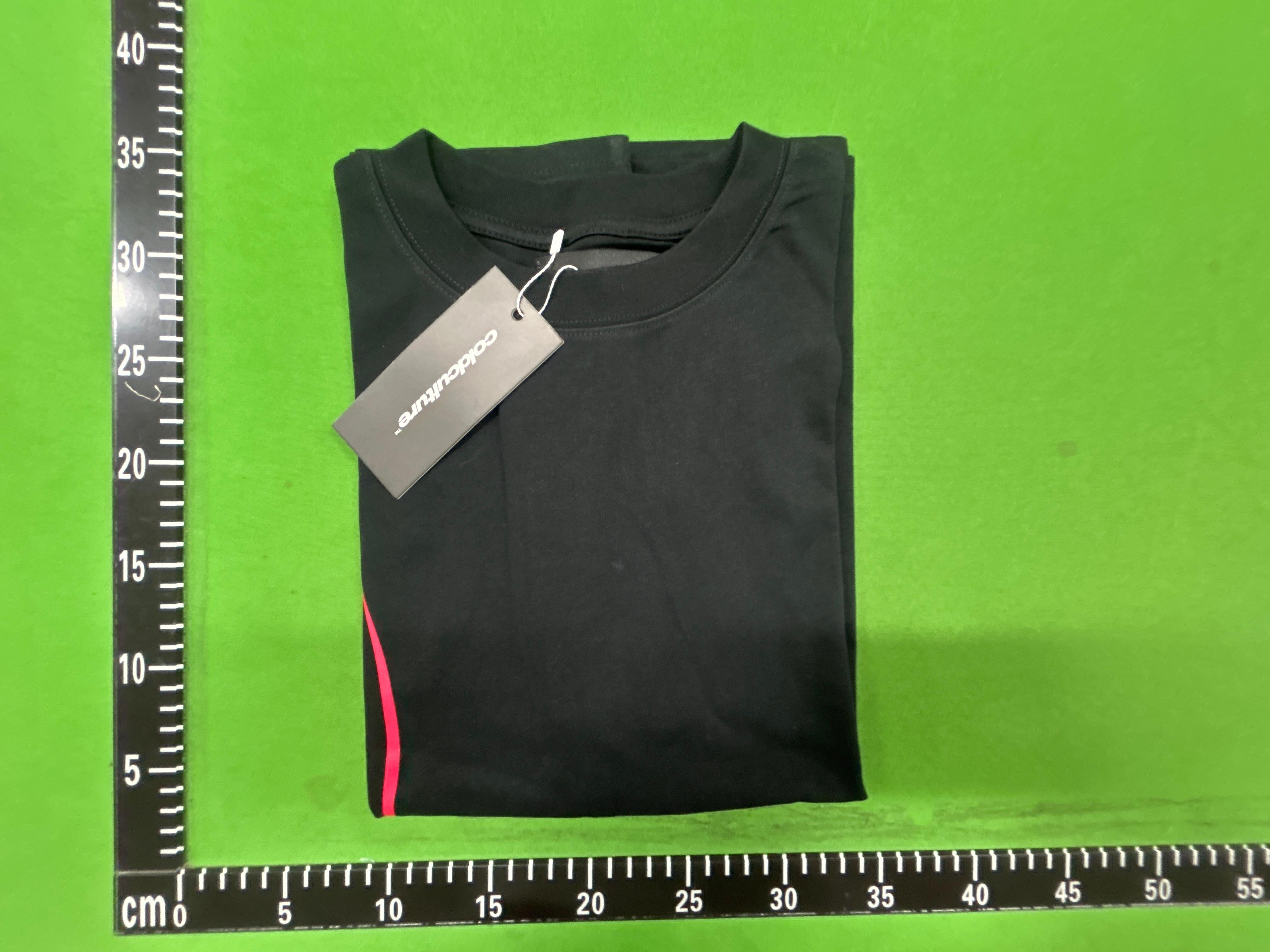 Foto QC 5 de Cold Culture T-shirt Boxy Cross Logo Black