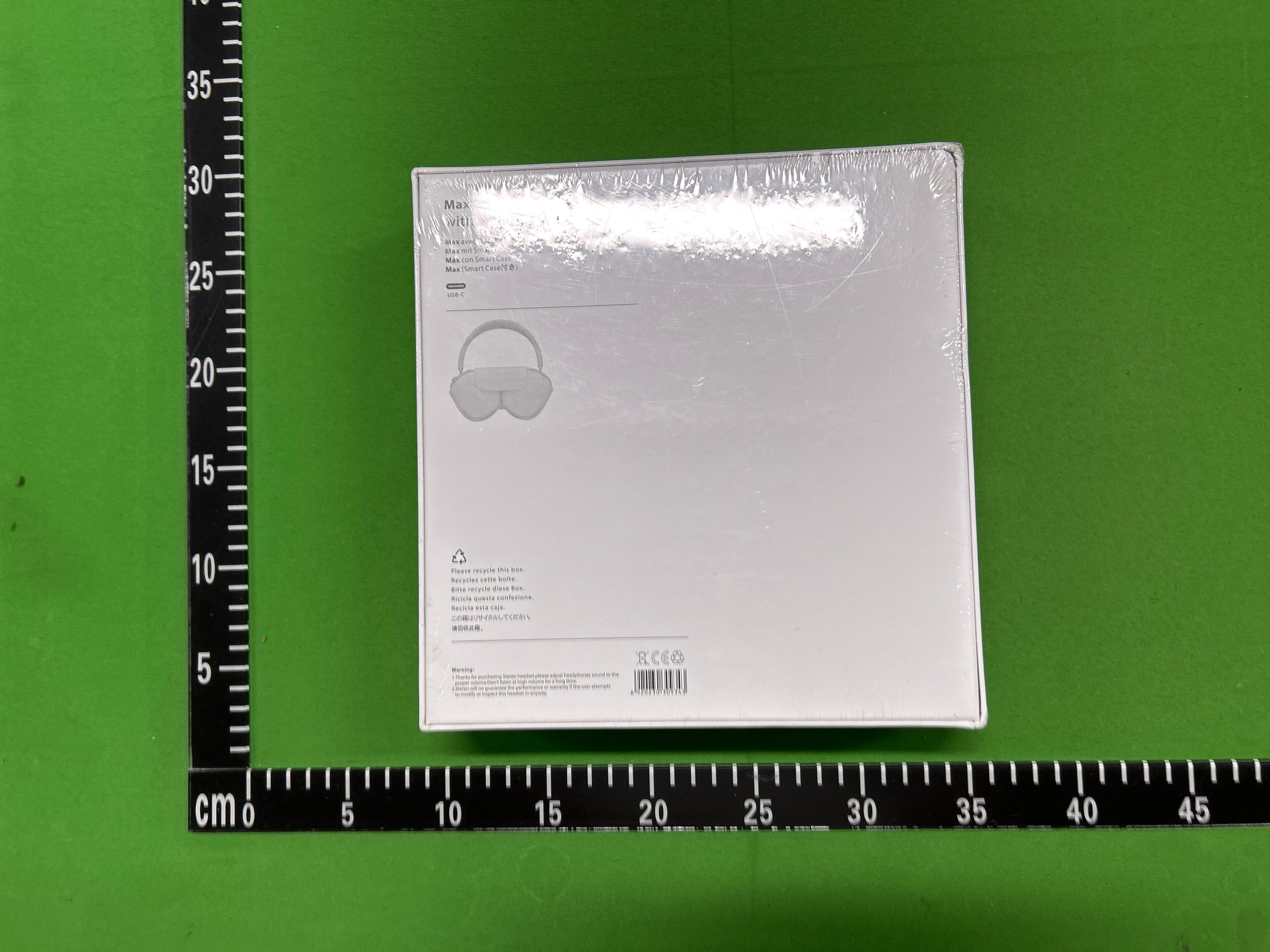 Foto QC 2 de Apple Watch Series 9 GPS 45mm Midnight Aluminum Case with Midnight Sport Band