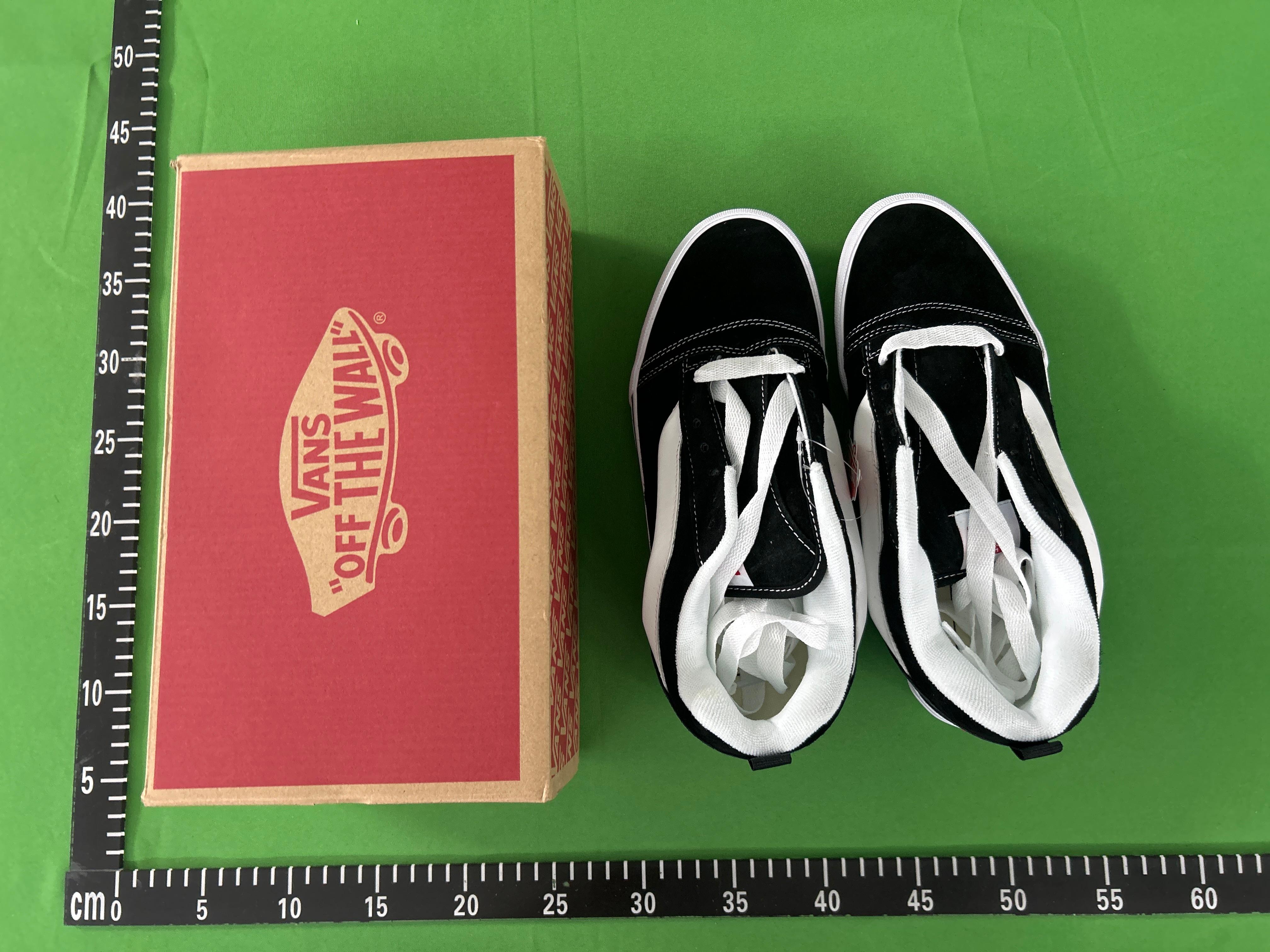 Foto QC 2 de Vans Knu Skool Year of the Snake