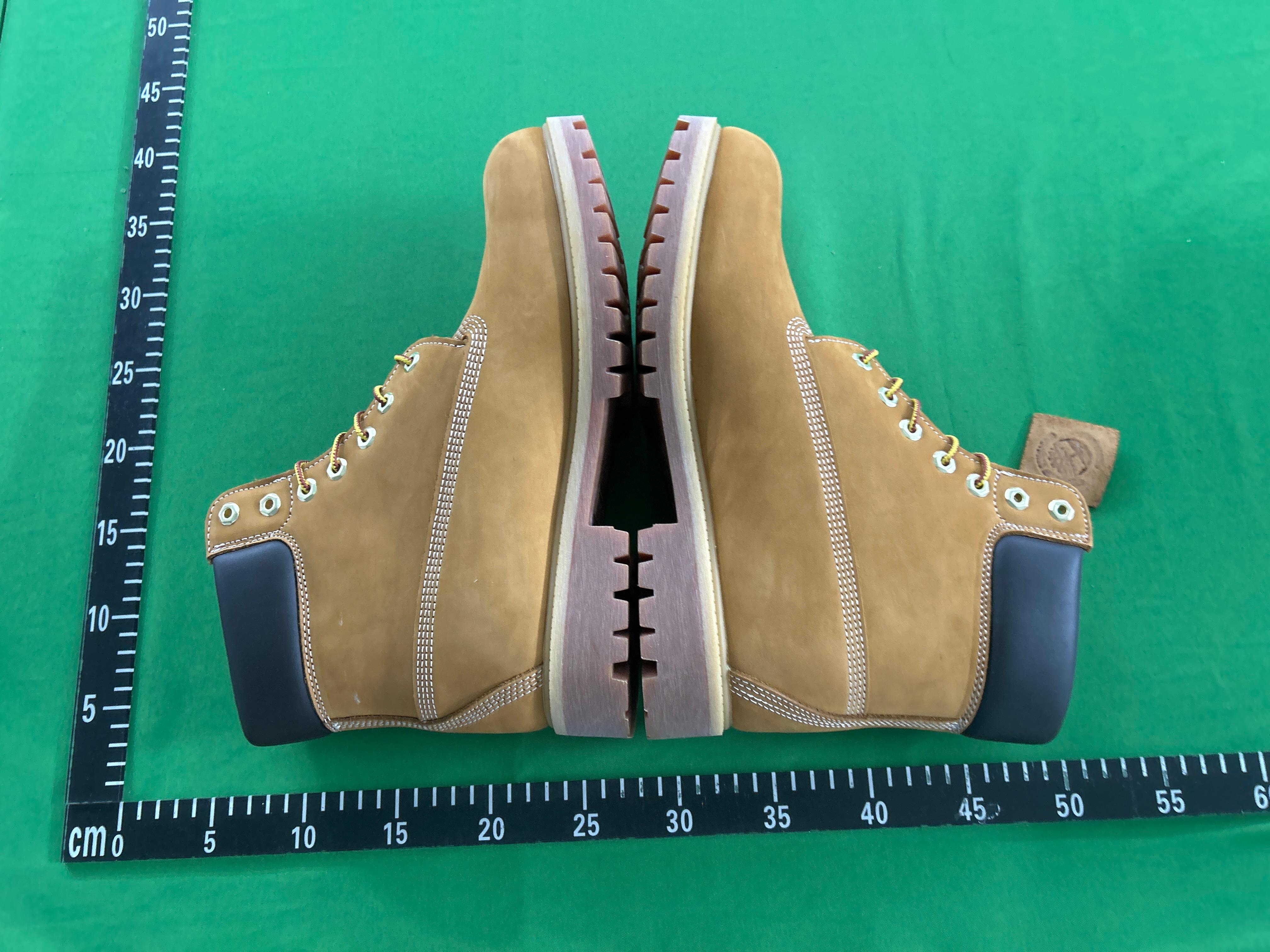 Foto QC 5 de Timberland 6-Inch Premium Boot Wheat Nubuck Waterproof Undefeated x BAPE Camo TB0A1R7Y231