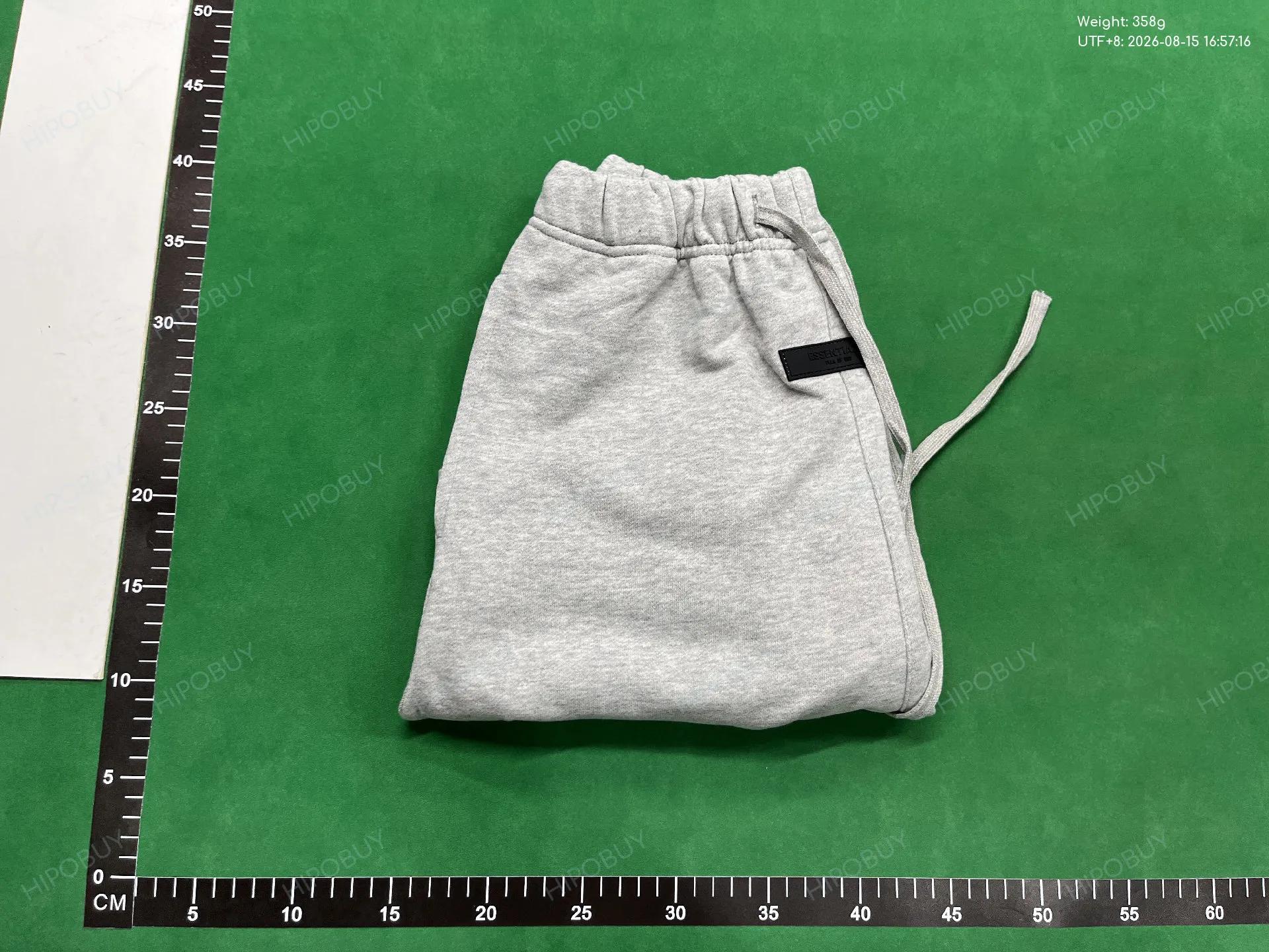 Foto QC 8 de Fear of God Essentials Sweat Shorts Grey