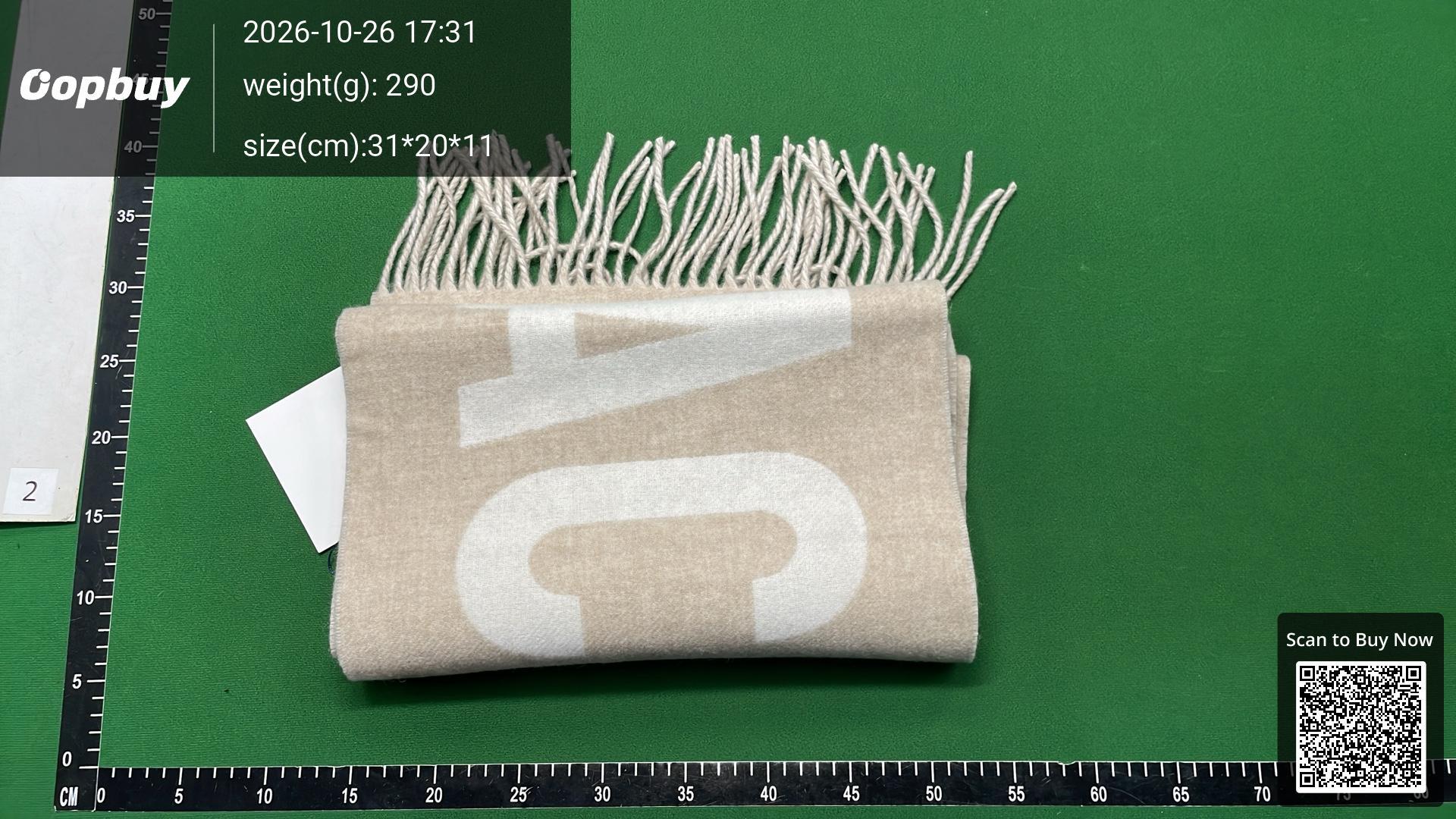 Foto QC 4 de Jacquemus Logo Scarf Beige