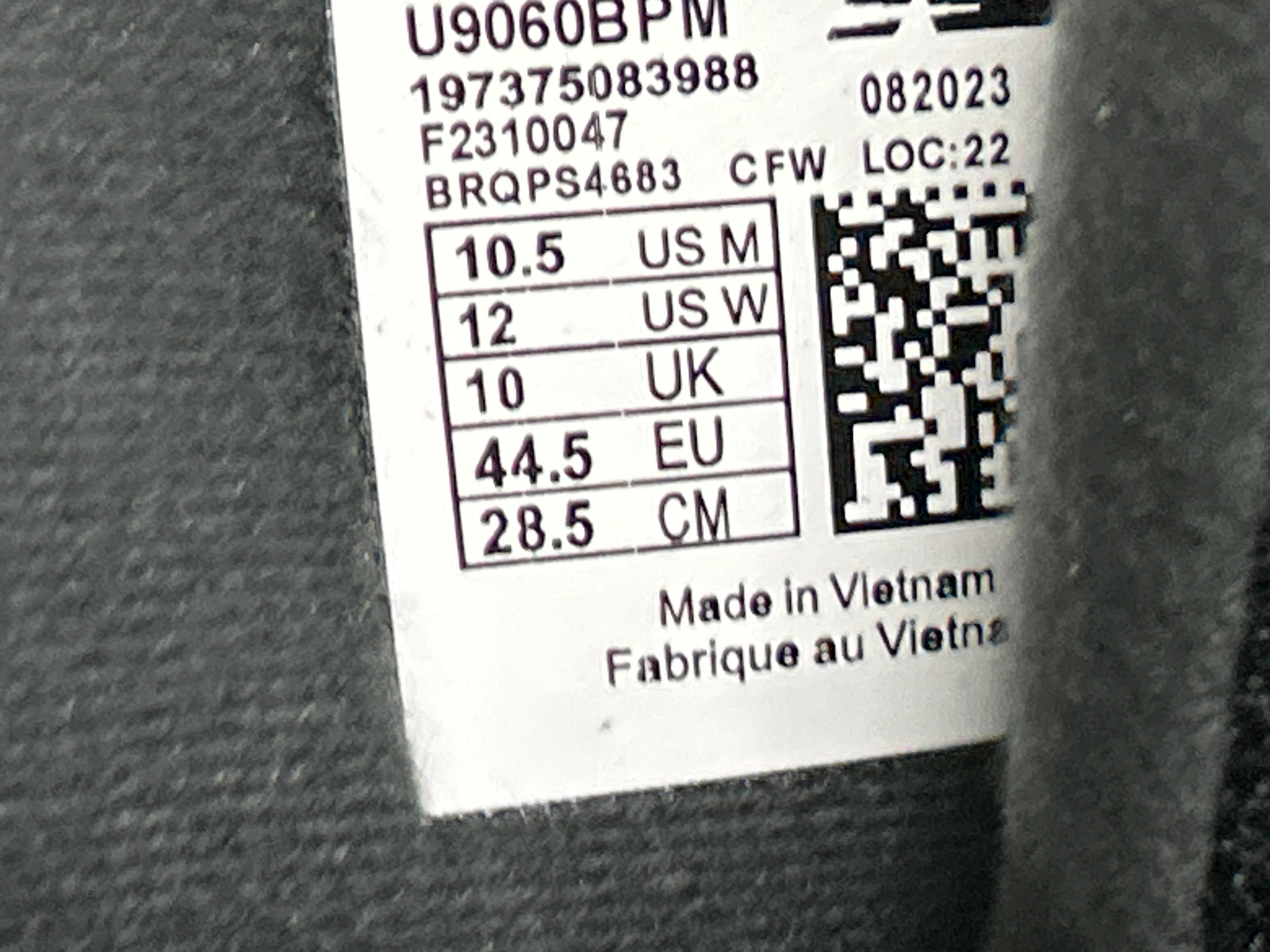 Foto QC 7 de New Balance 9060 Rain Cloud Grey U9060GM