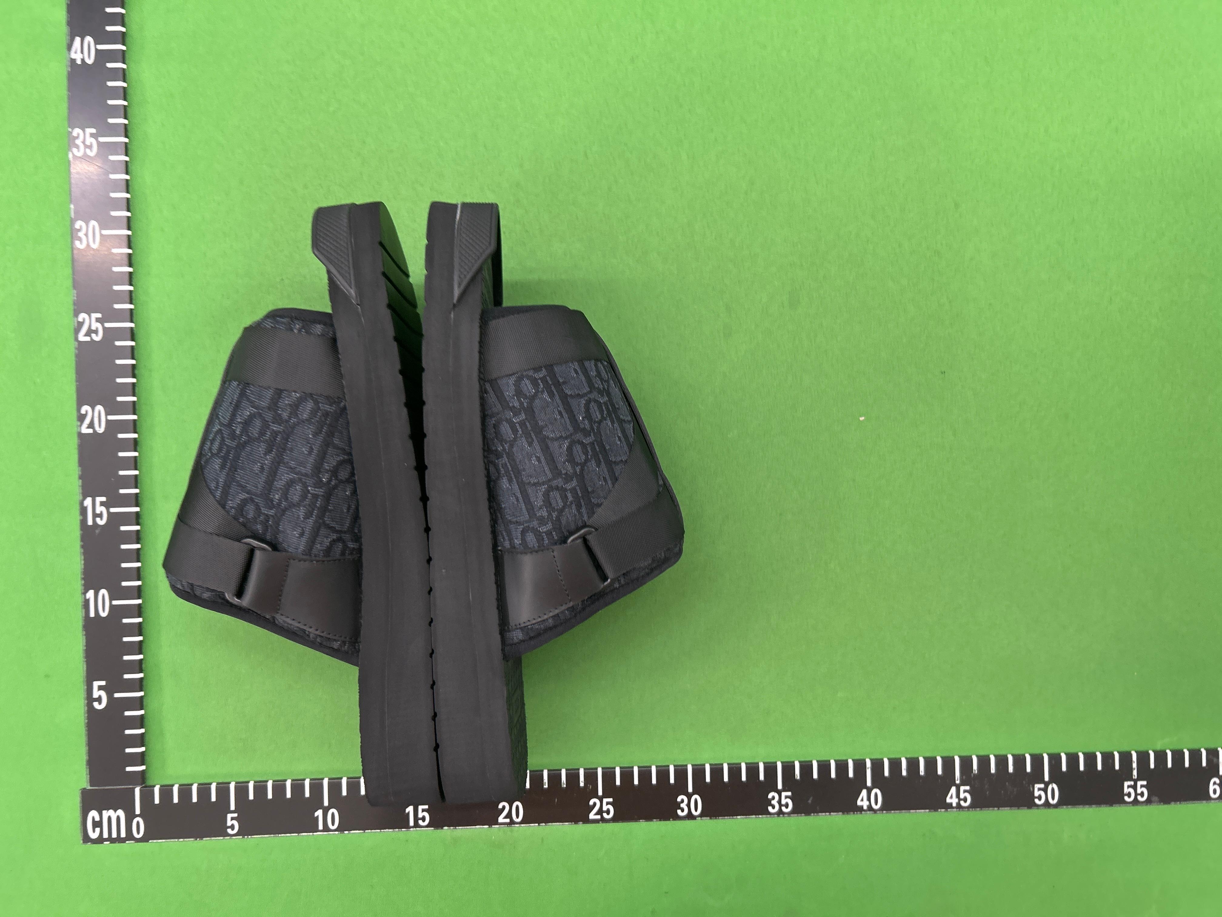Foto QC 6 de Dior Aqua Sandals Suede Black