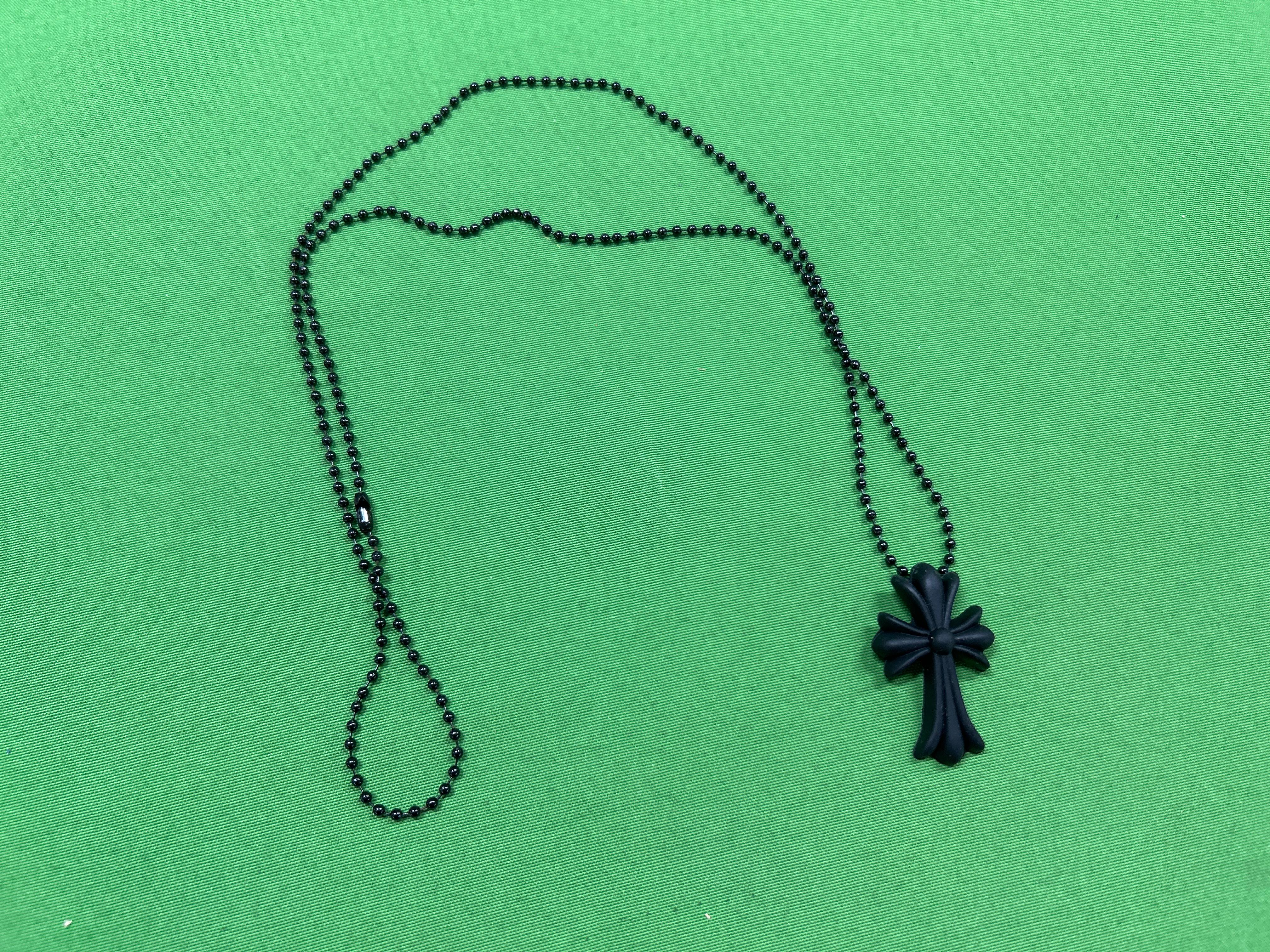 Foto QC 3 de Chrome Hearts Silichrome Cross Necklace Silicone Pink