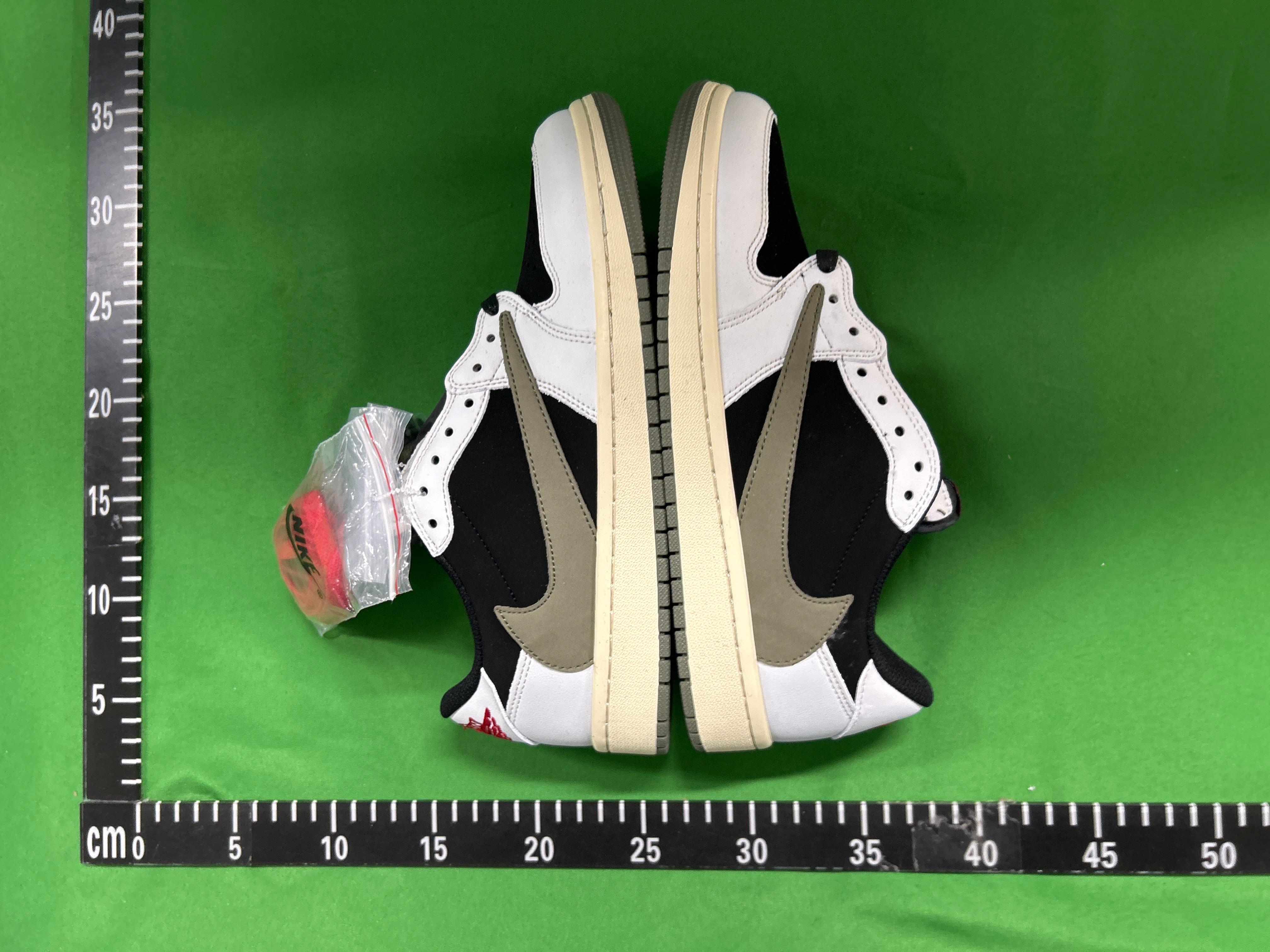 Foto QC 5 de Jordan 1 Retro Low OG SP Travis Scott Black Phantom DM7866-001