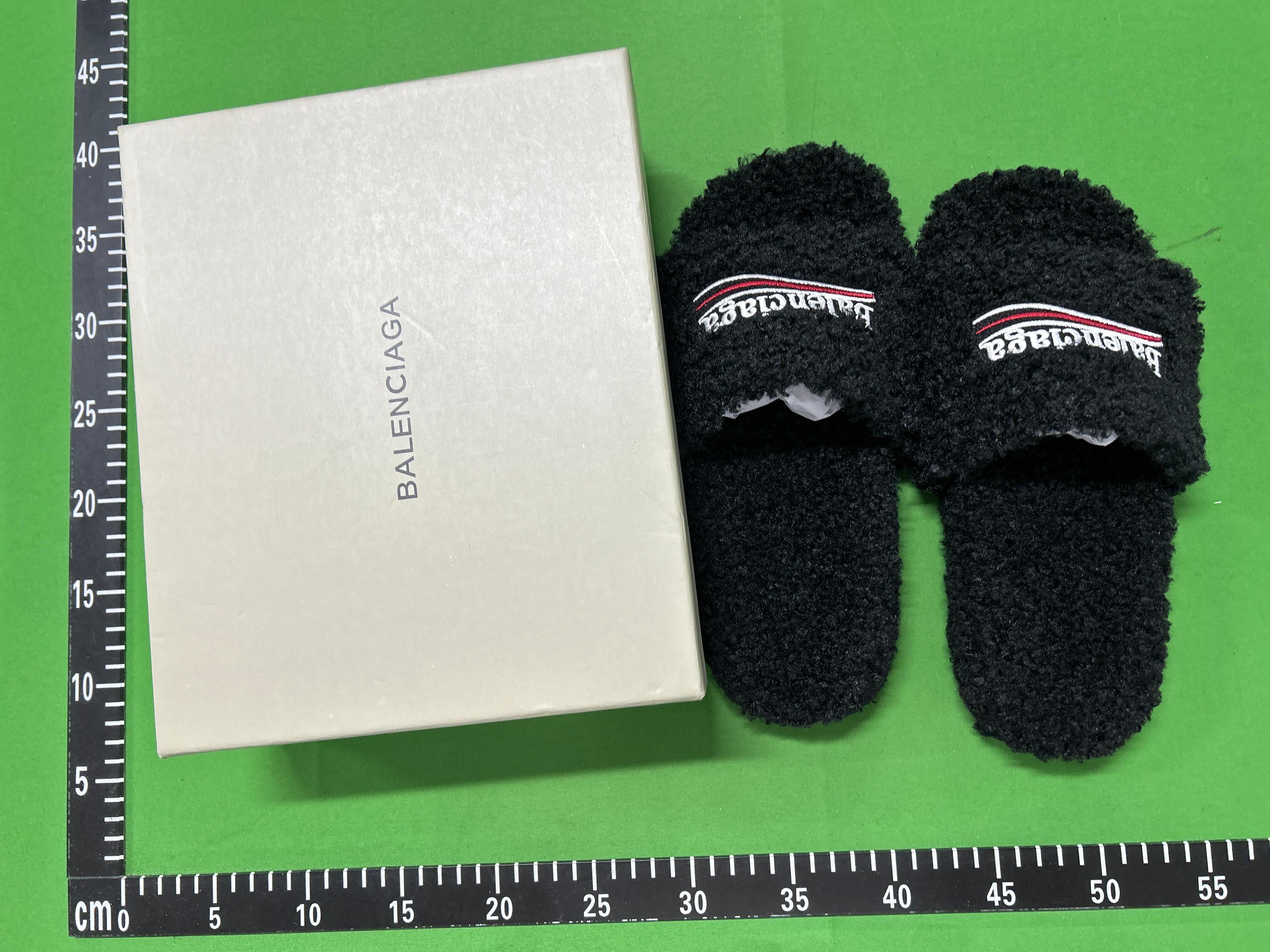 Foto QC 2 de Balenciaga Furry Slide Faux Fur Political Campaign Black