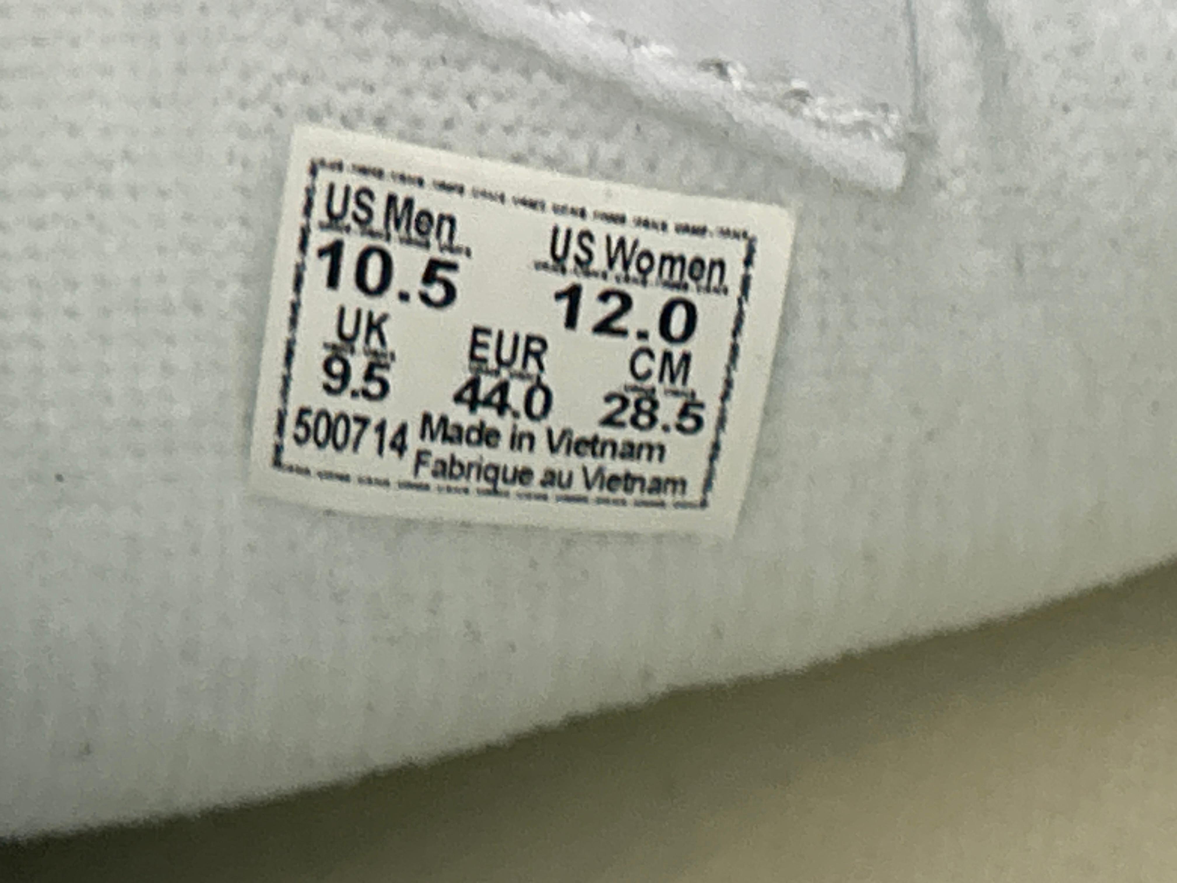 Foto QC 8 de Vans Knu Skool Year of the Snake