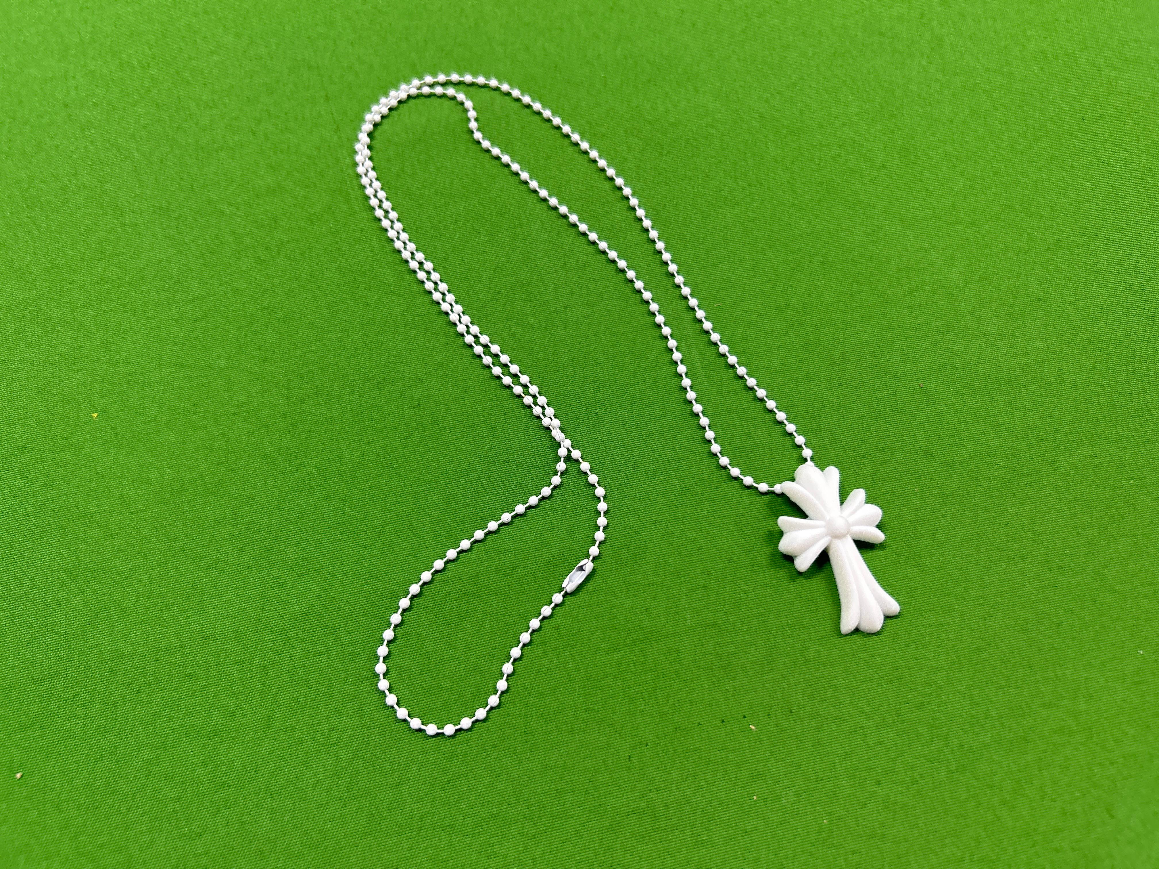 Foto QC 6 de Chrome Hearts Silichrome Cross Necklace Silicone Pink