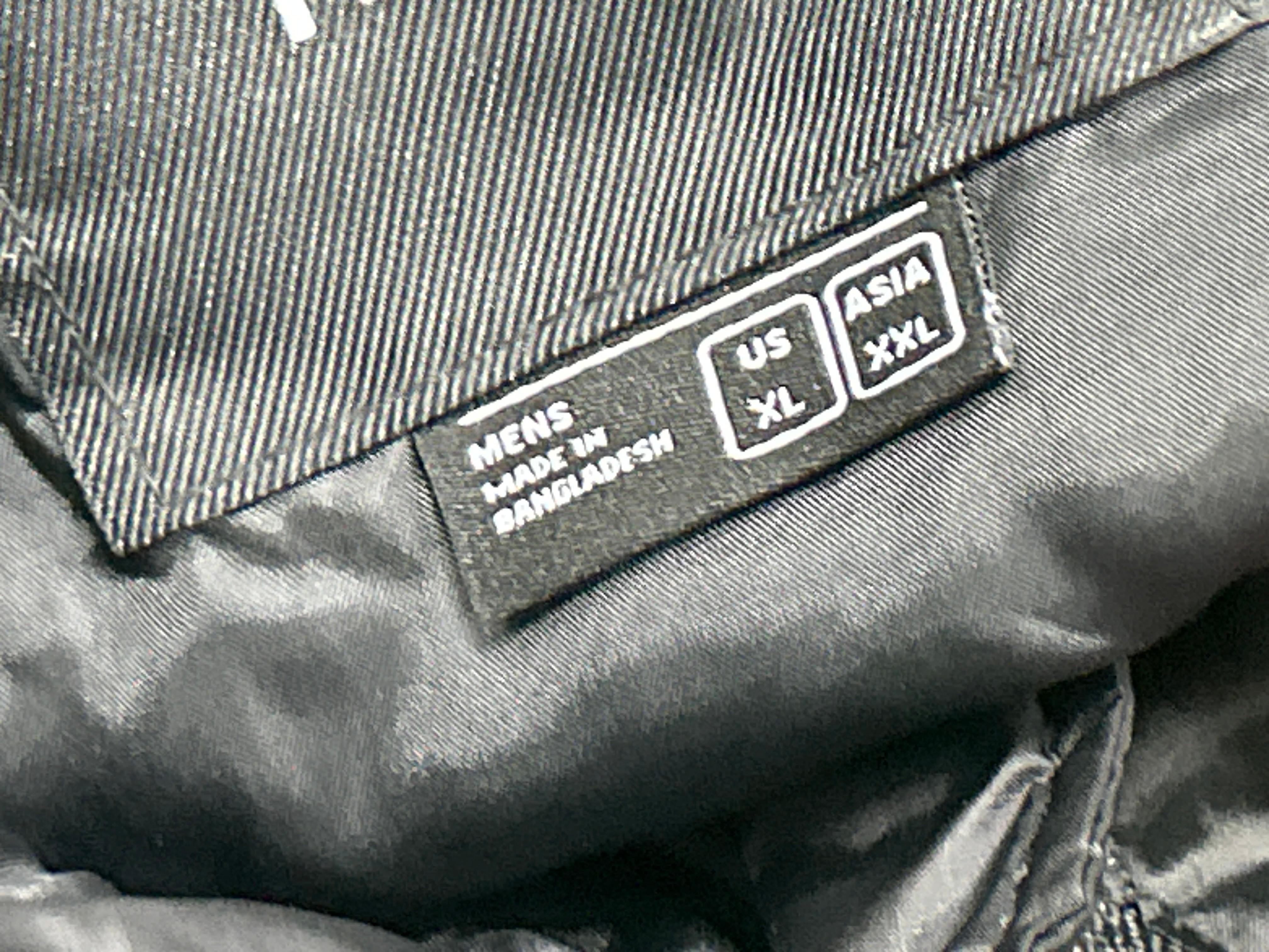 Foto QC 2 de Gucci x The North Face GG Monogram Down Jacket Beige Ebony Black