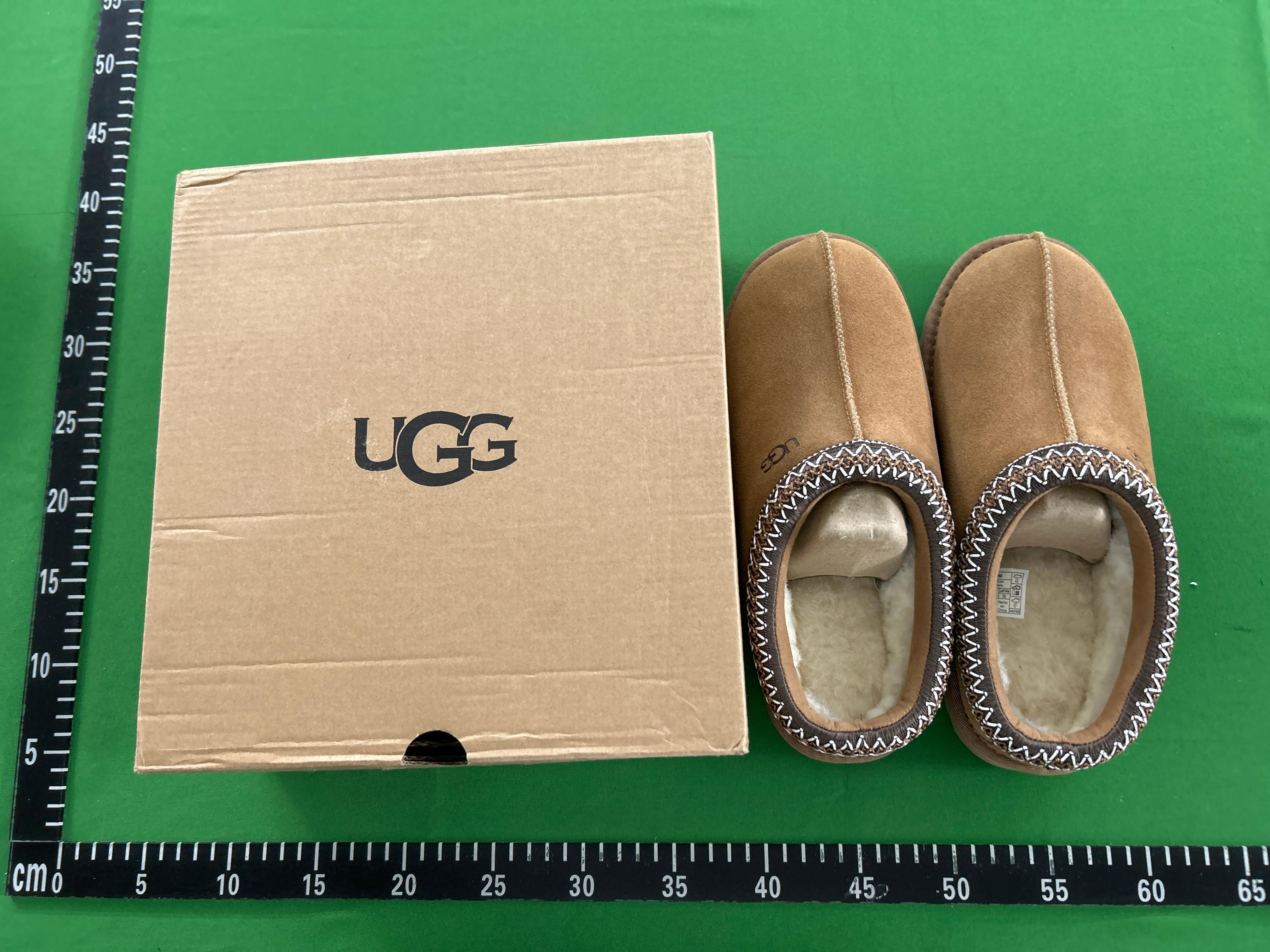 Foto QC 2 de UGG Lownel Suede Platform 1144032