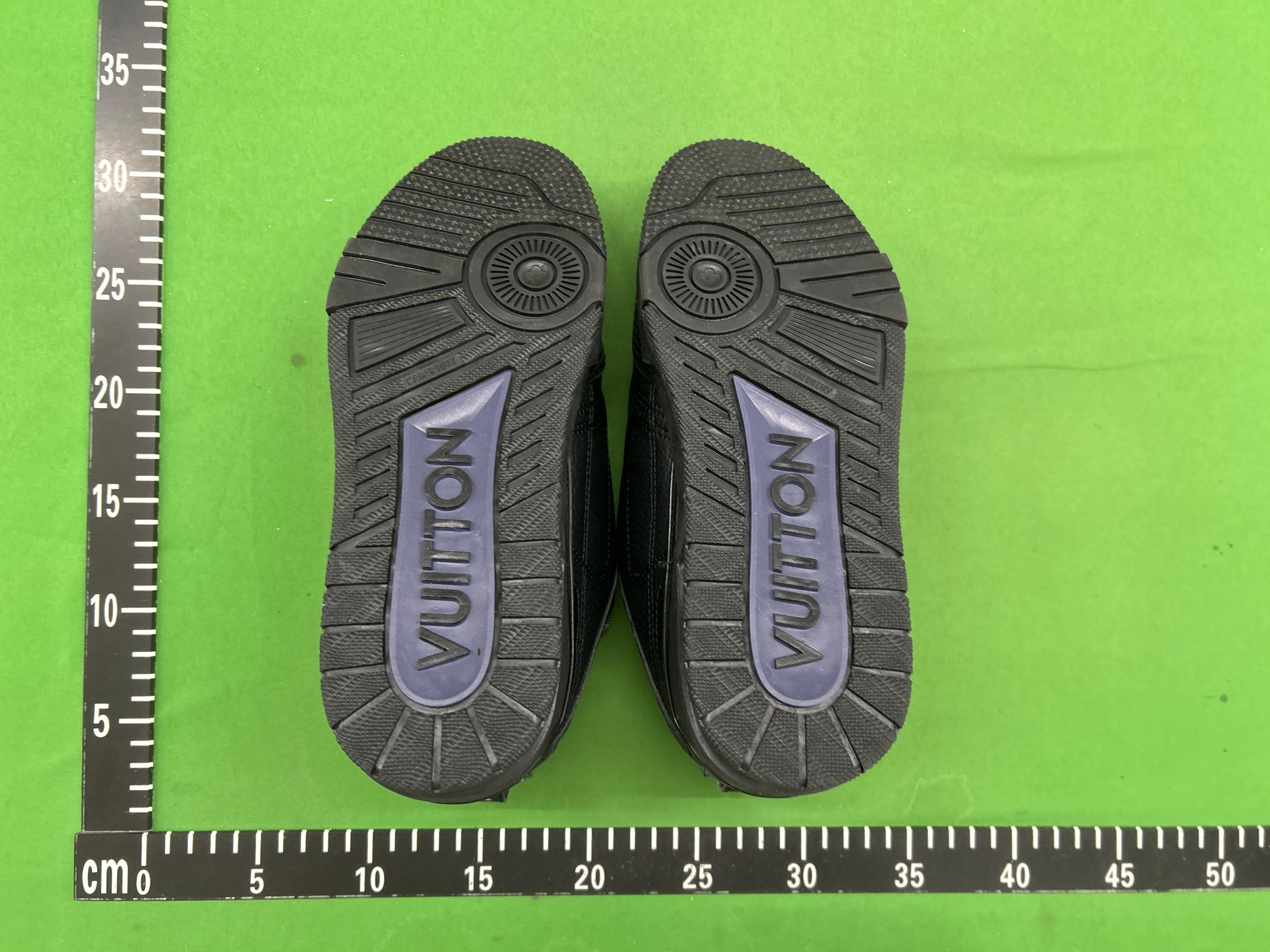 Foto QC 8 de Louis Vuitton Skate Low Beige Swarovski Crystals