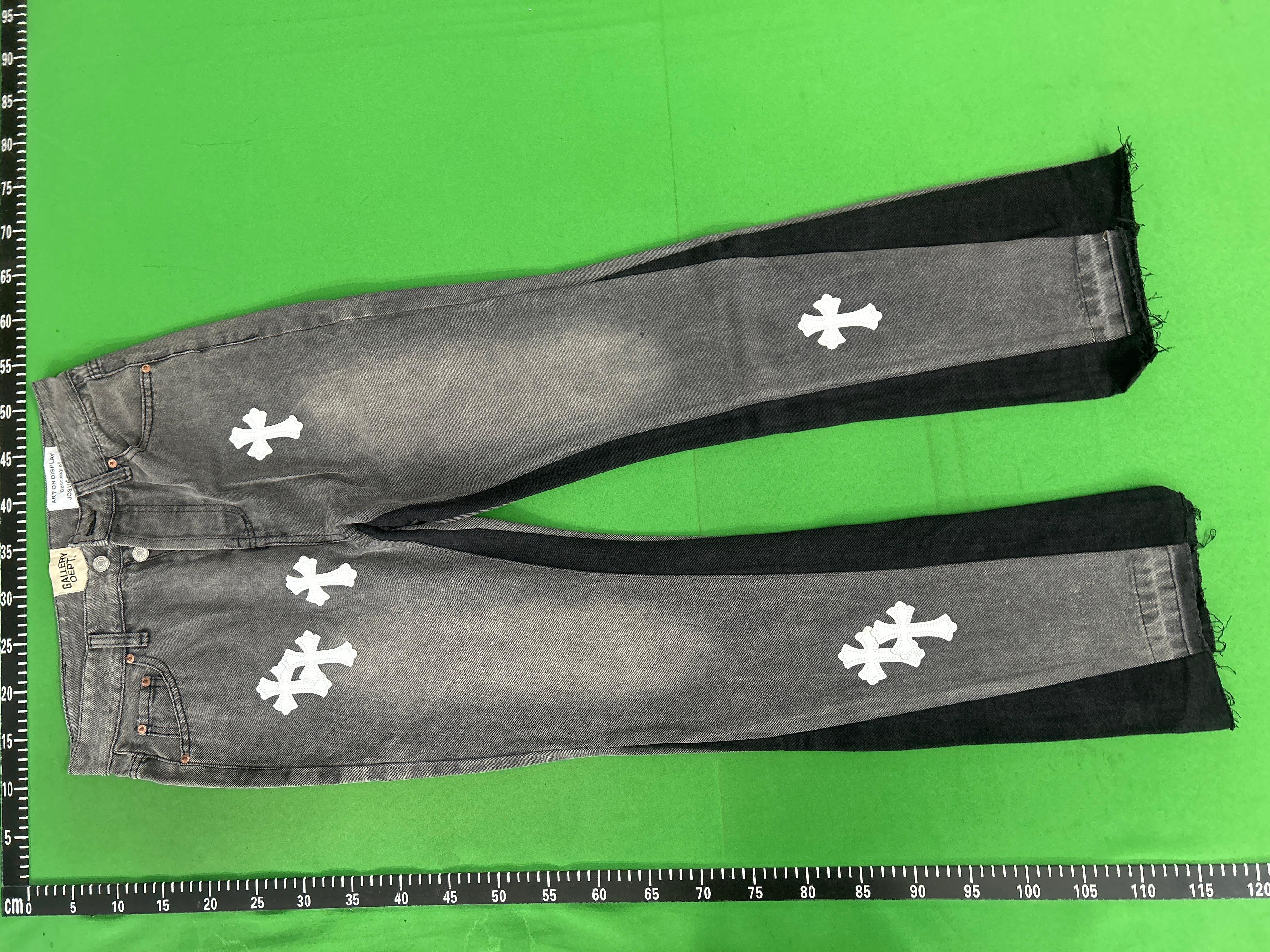 Foto QC 6 de Chrome Hearts Gallery Dept Cross Patch Jeans Relaxed Black