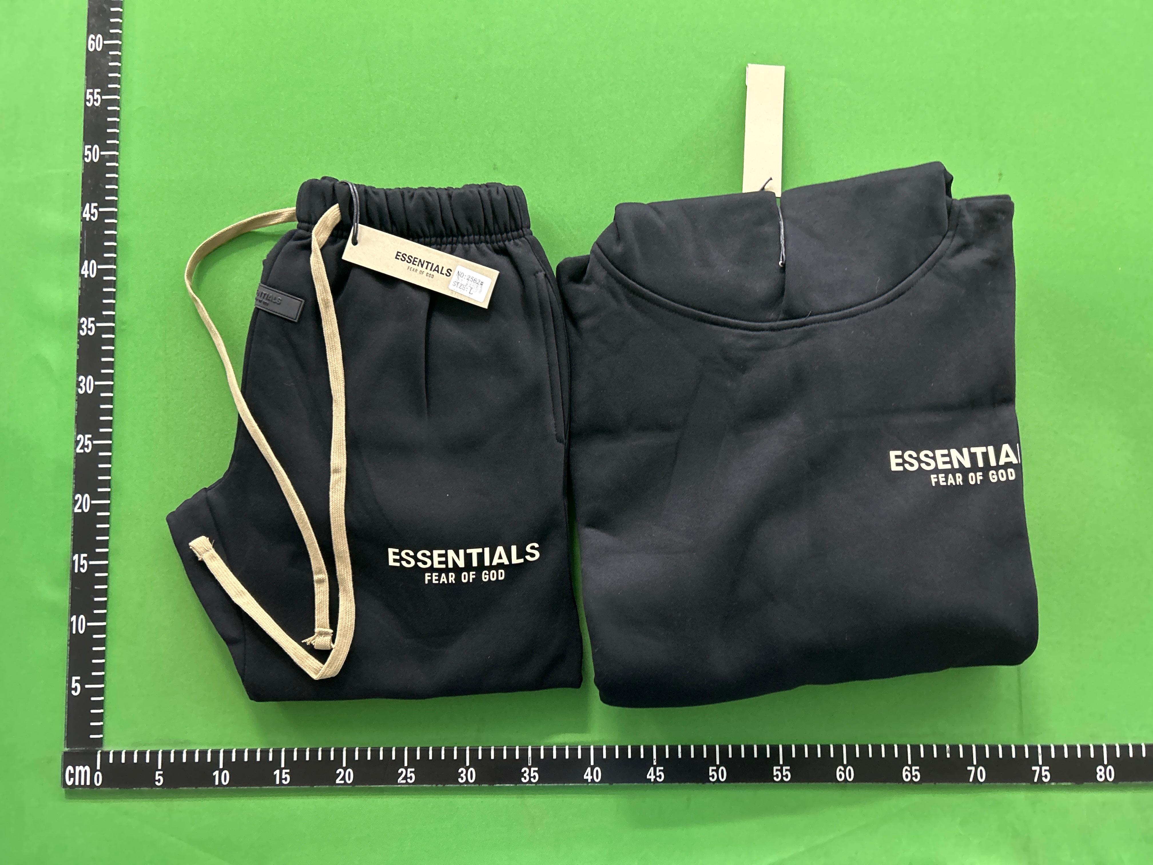 Foto QC 6 de Fear of God Essentials Set 2-Piece Grey