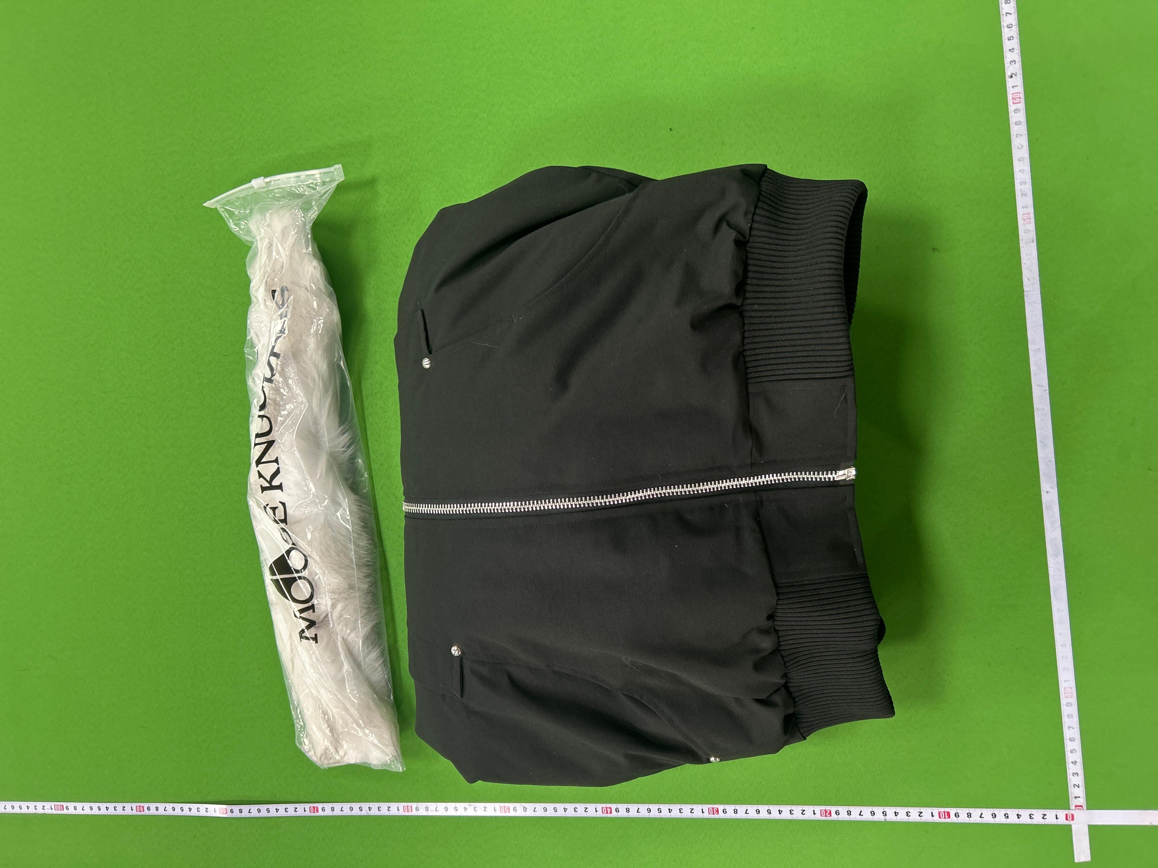 Foto QC 2 de Moose Knuckles Original Ballistic Bomber Jacket Down Black