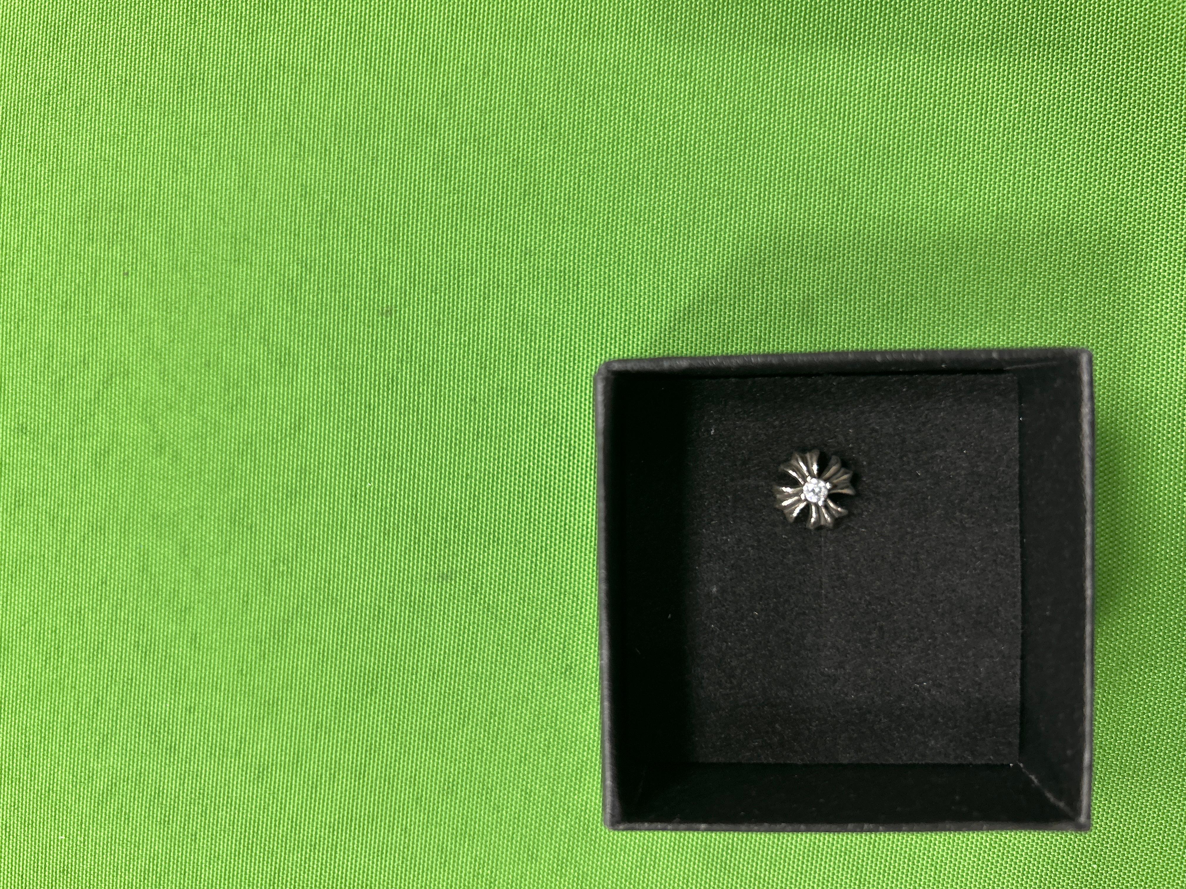 Foto QC 5 de Chrome Hearts Earrings Silver