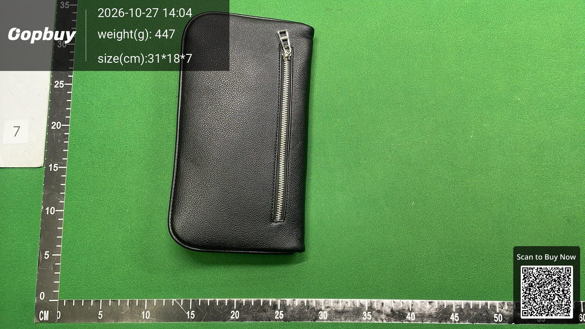 Foto QC 2 de Other Rock Envelope Crossbody Bag Black Grained Leather