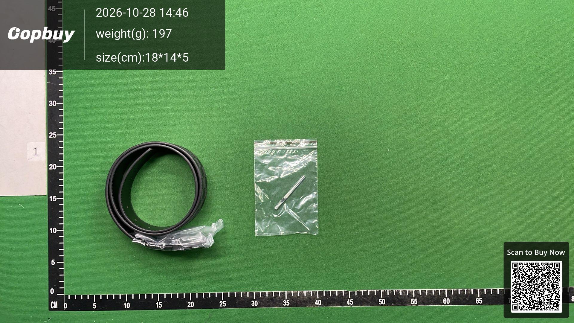 Foto QC 3 de Louis Vuitton LV Initiales Reversible Belt Monogram Watercolor