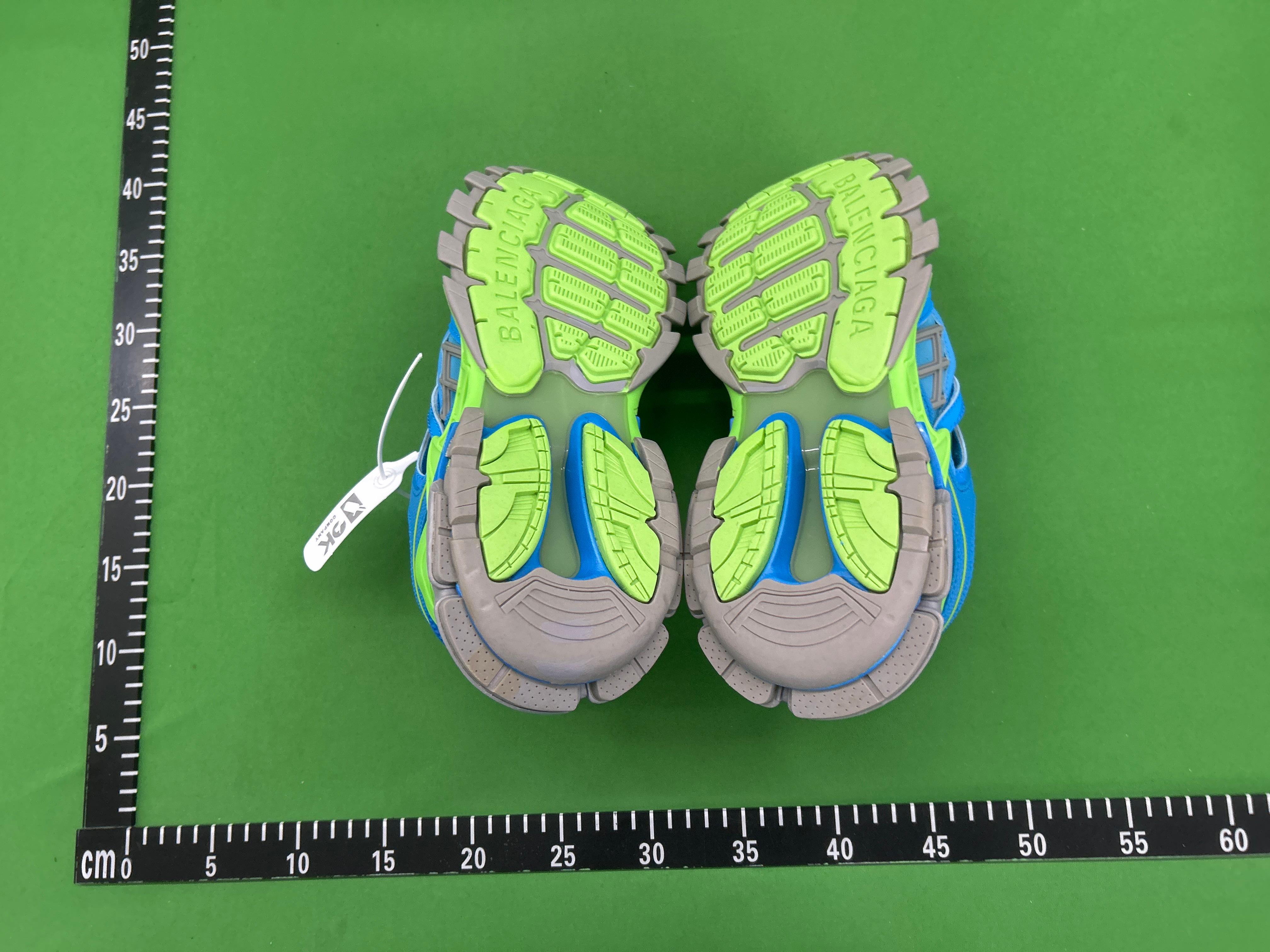 Foto QC 6 de Balenciaga Track Clear Sole White 647742-W3BM1-9000