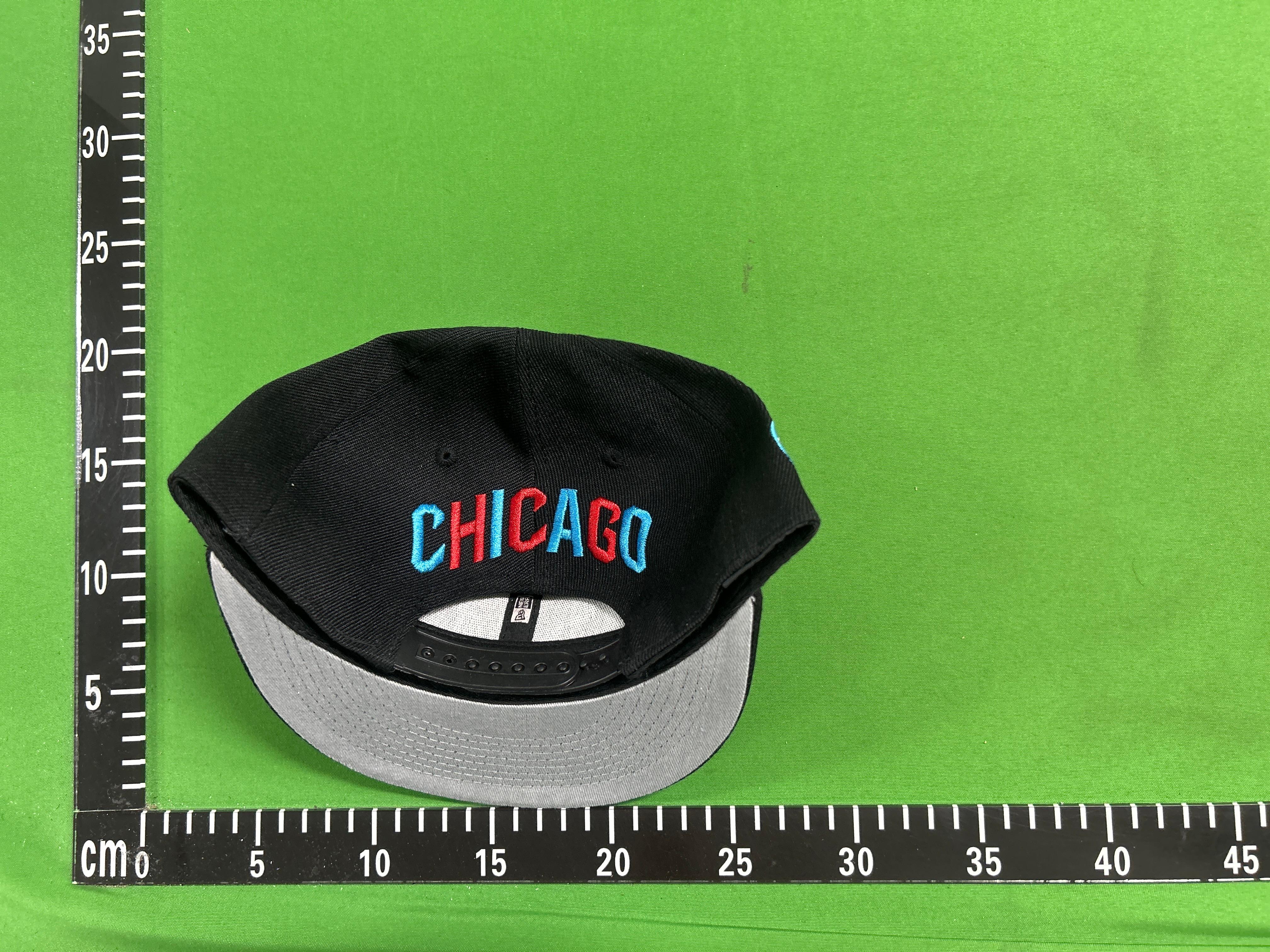 Foto QC 3 de Mitchell & Ness Chicago Bulls Cap Black Camo