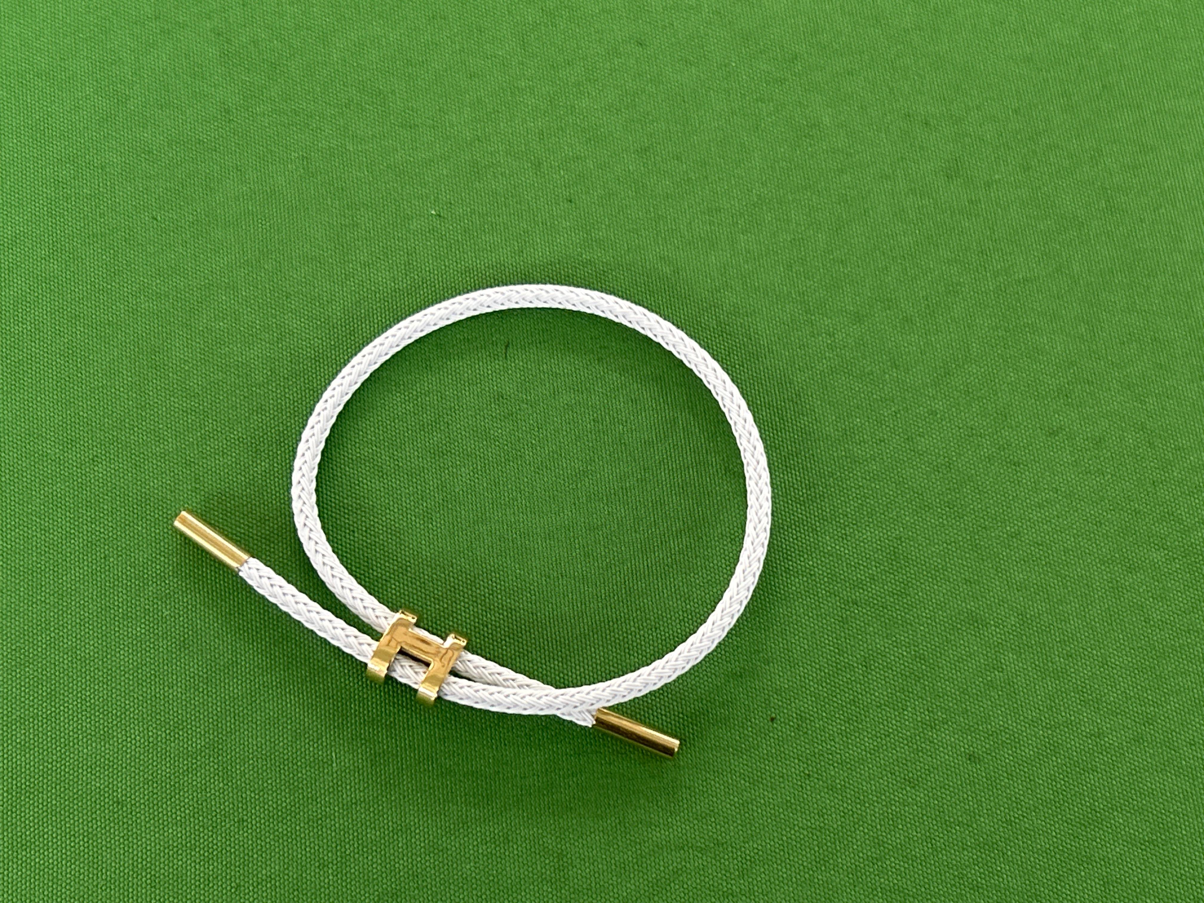 Foto QC 2 de Hermes Tournis Tresse Bracelet Leather Gold Plated Purple