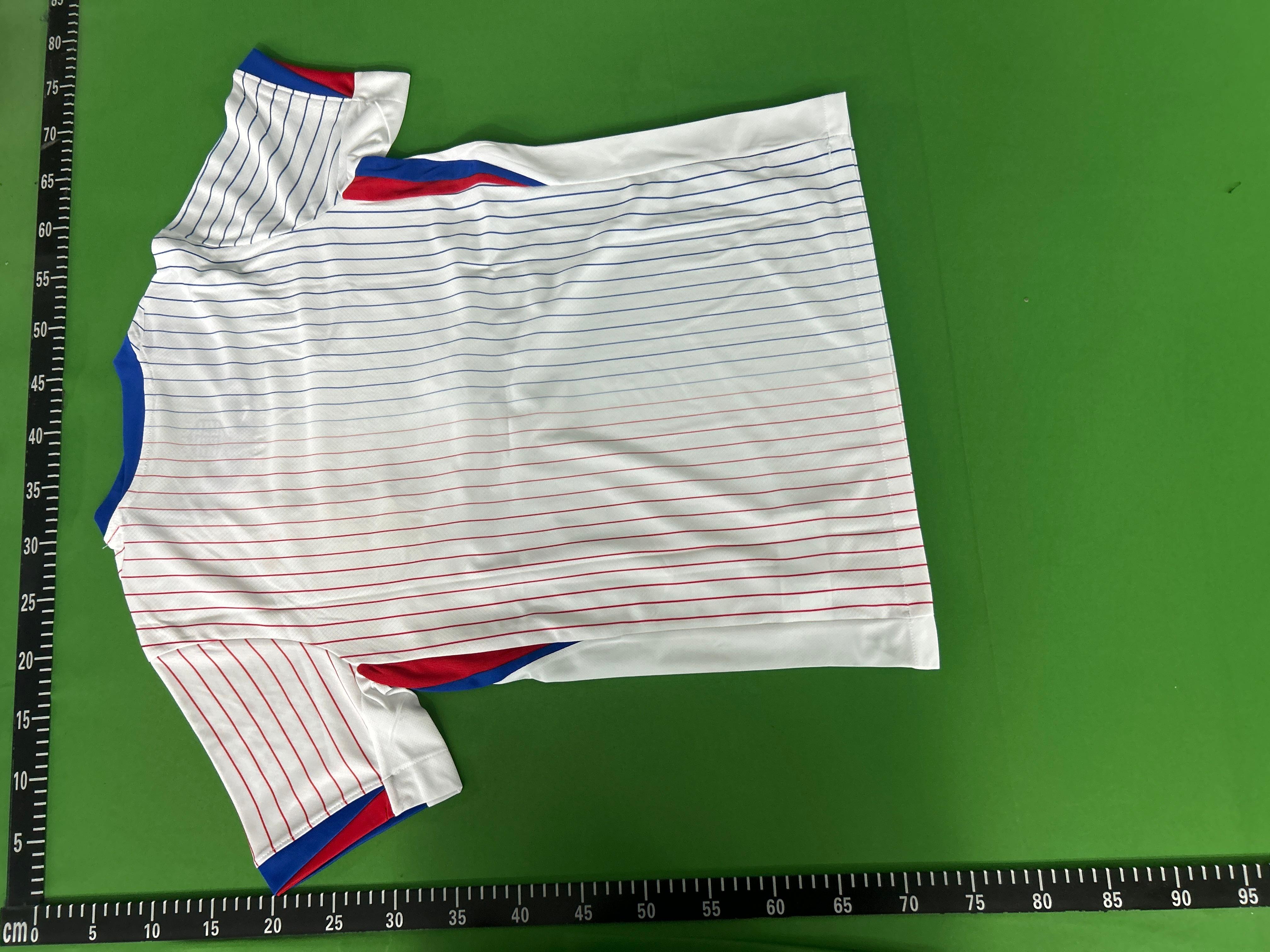Foto QC 8 de Corteiz x Nike x Canada Home Jersey Red