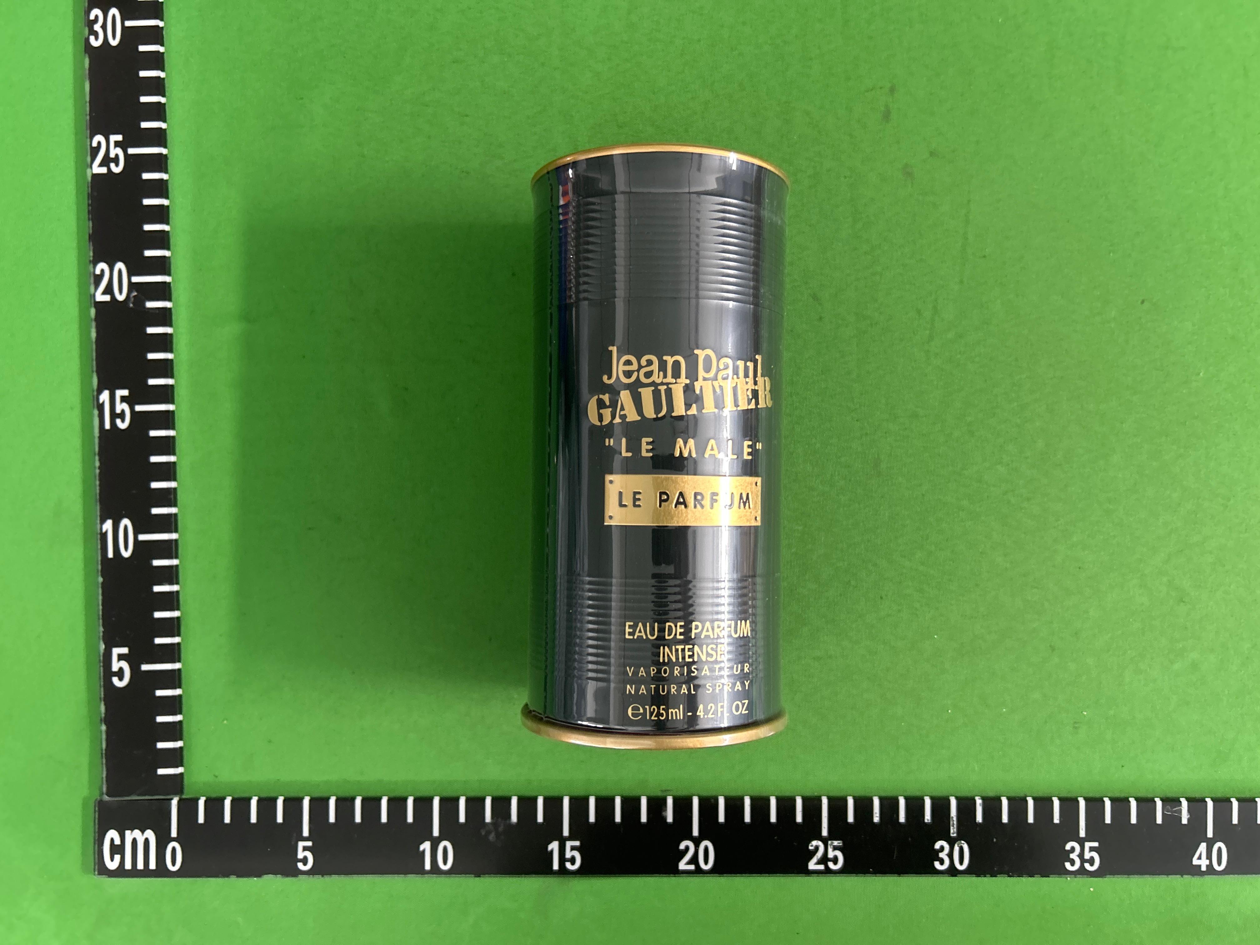 Foto QC 8 de Jean Paul Gaultier Le Beau Le Parfum Perfume