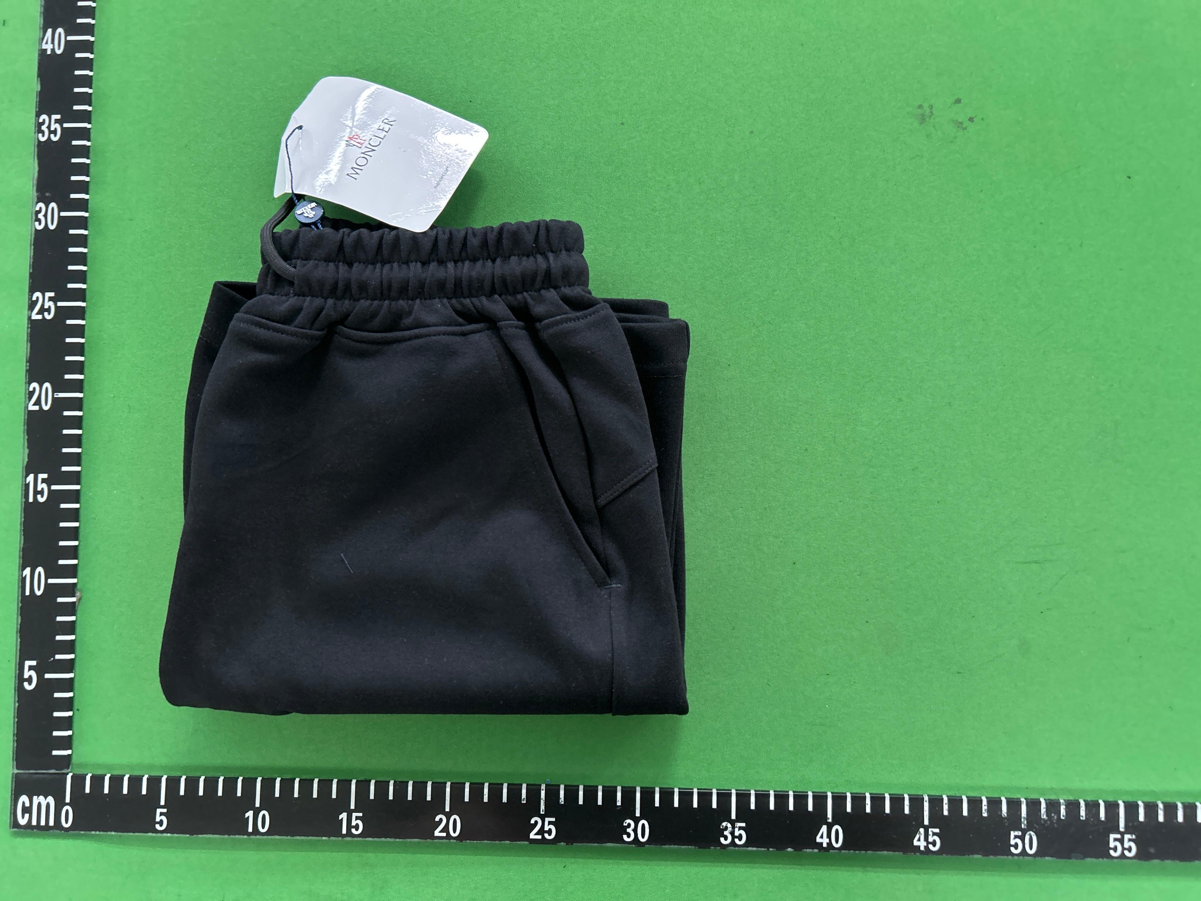 Foto QC 1 de Moncler Sweat Shorts Logo Camel
