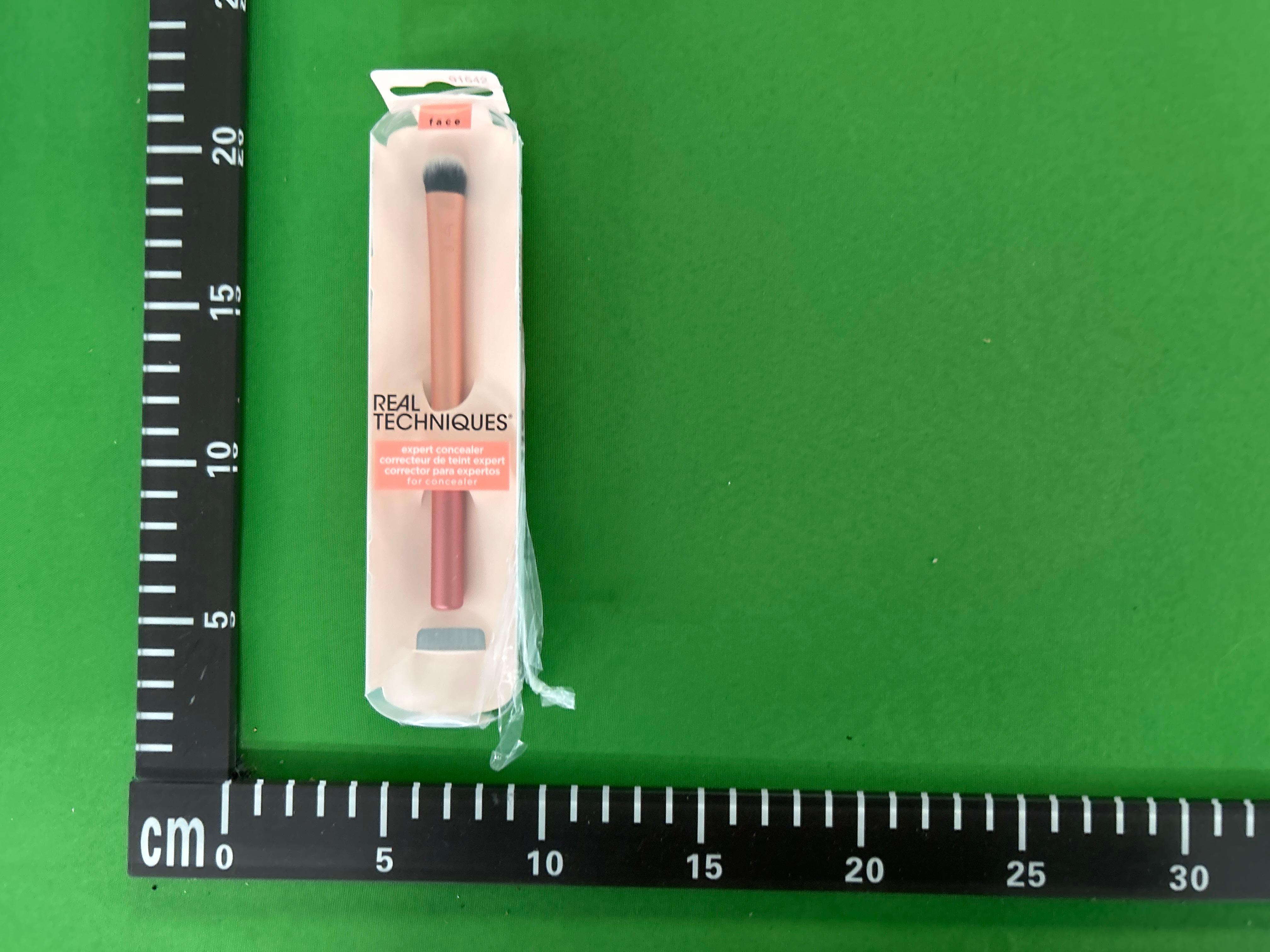 Foto QC 6 de Real Techniques Seamless Complexion Brush