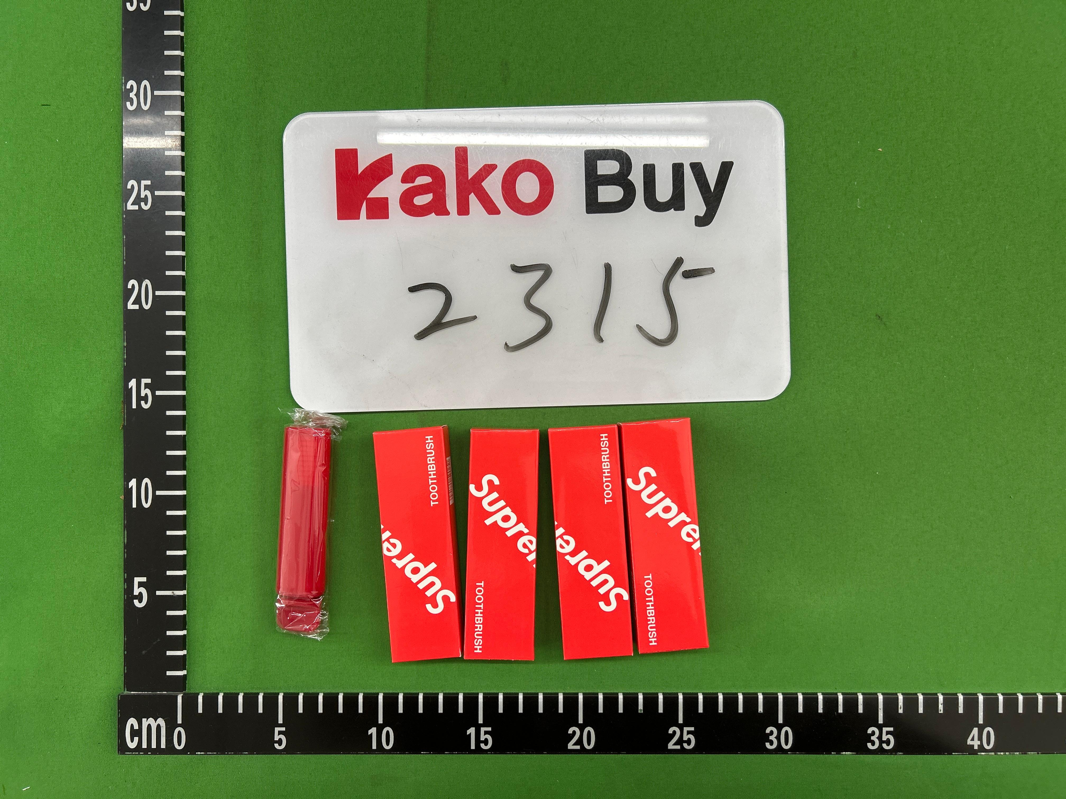 Foto QC 6 de Supreme Toothbrush Red