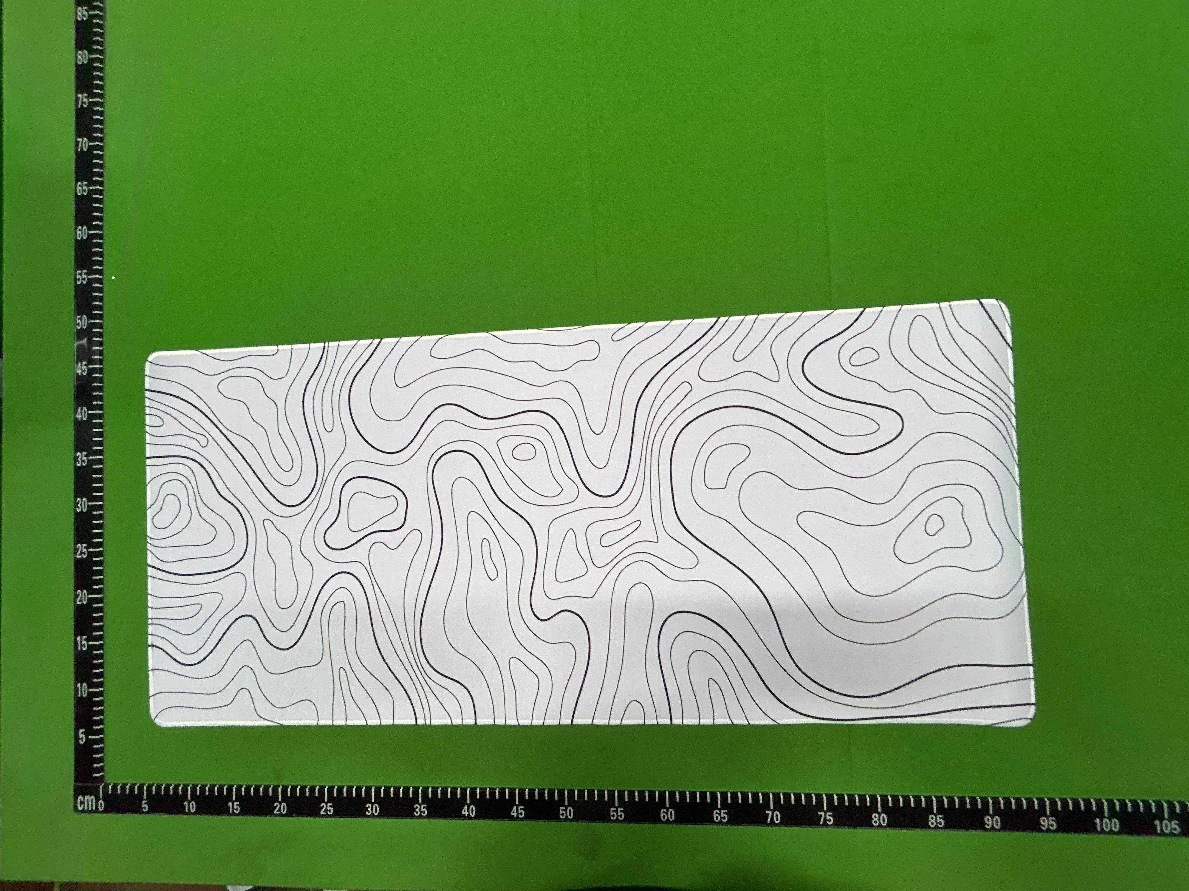 Foto QC 2 de Cherry Blossom Desk Mat Black