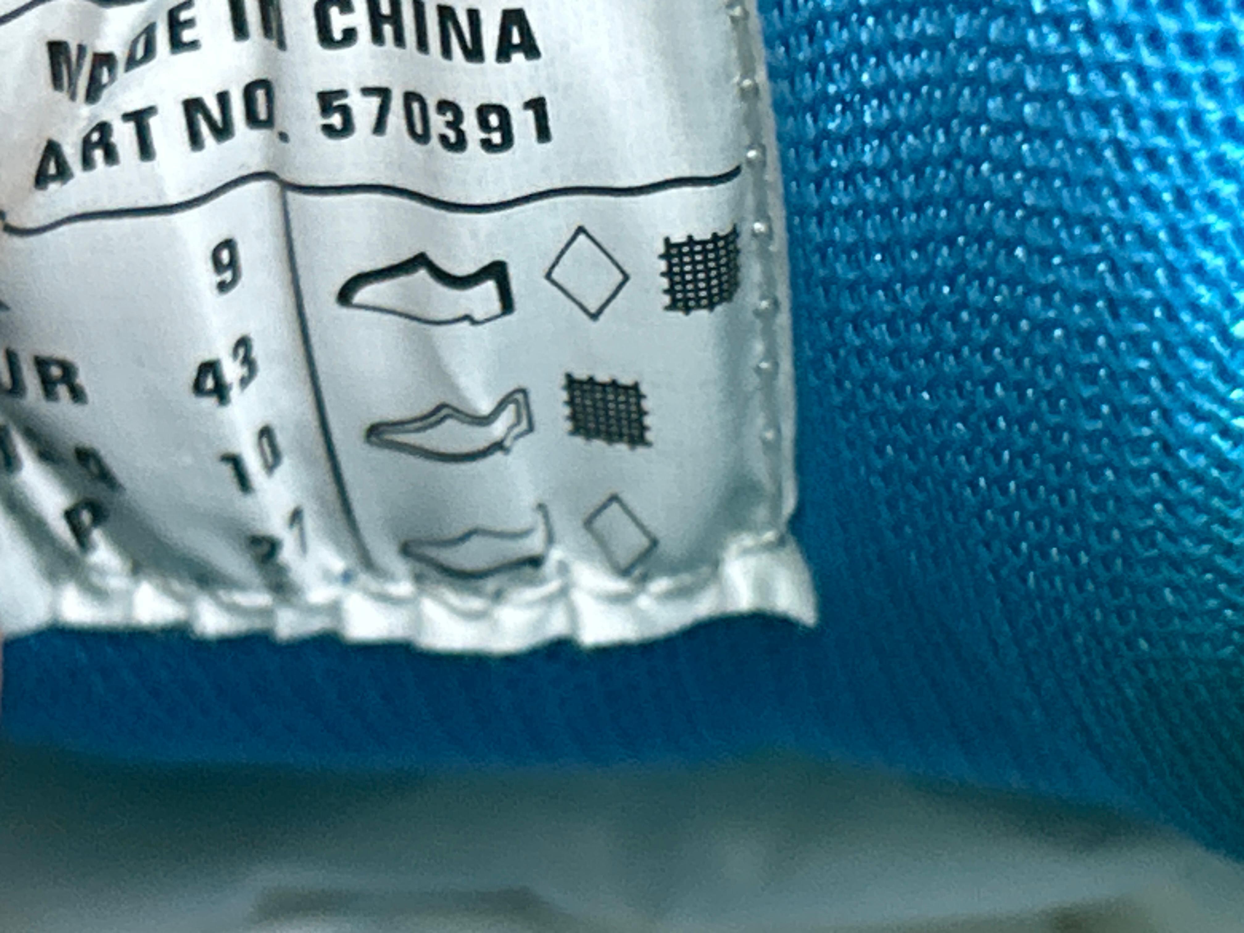 Foto QC 7 de Balenciaga Track Clear Sole White 647742-W3BM1-9000
