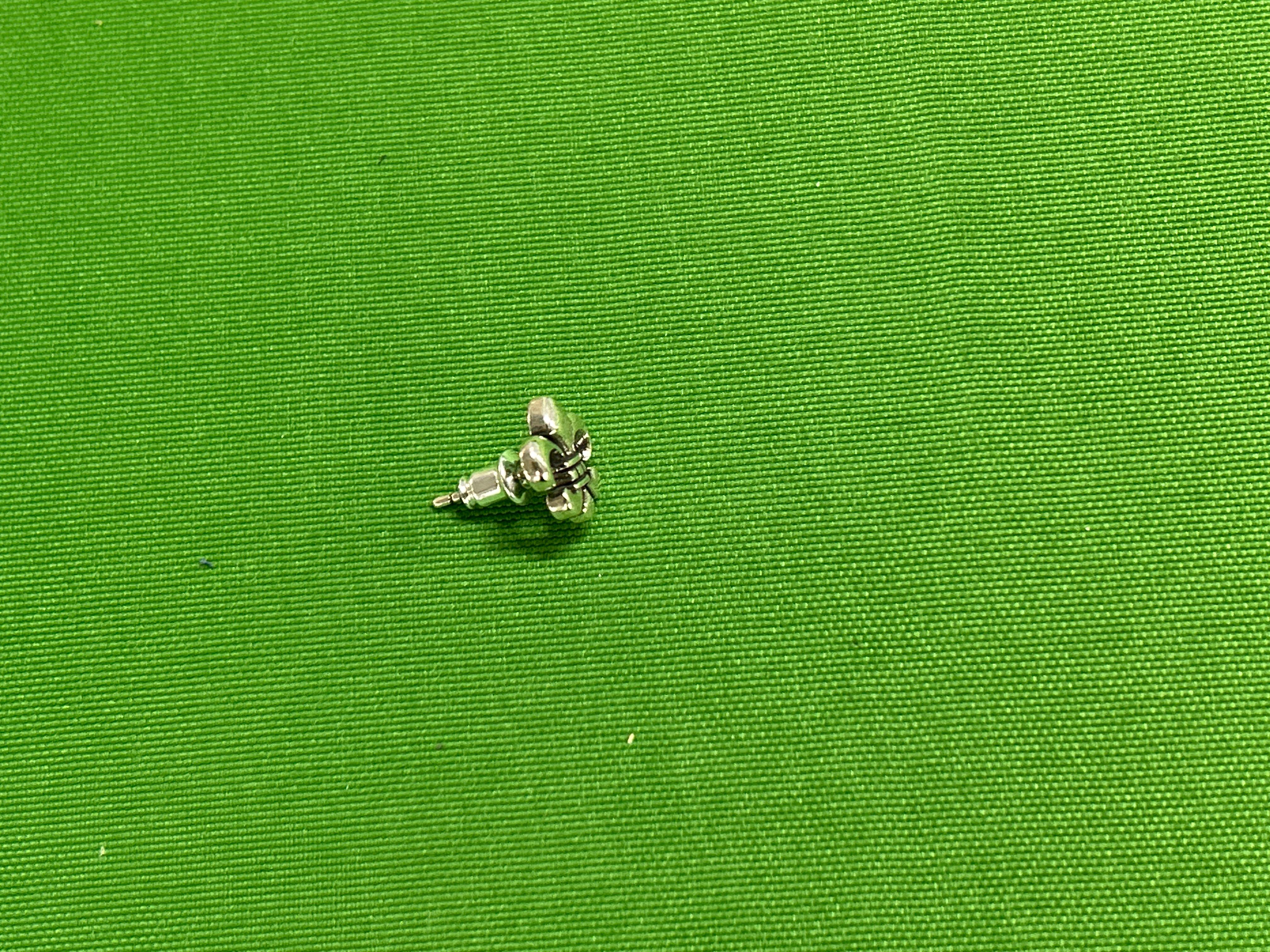Foto QC 3 de Chrome Hearts Earrings Silver