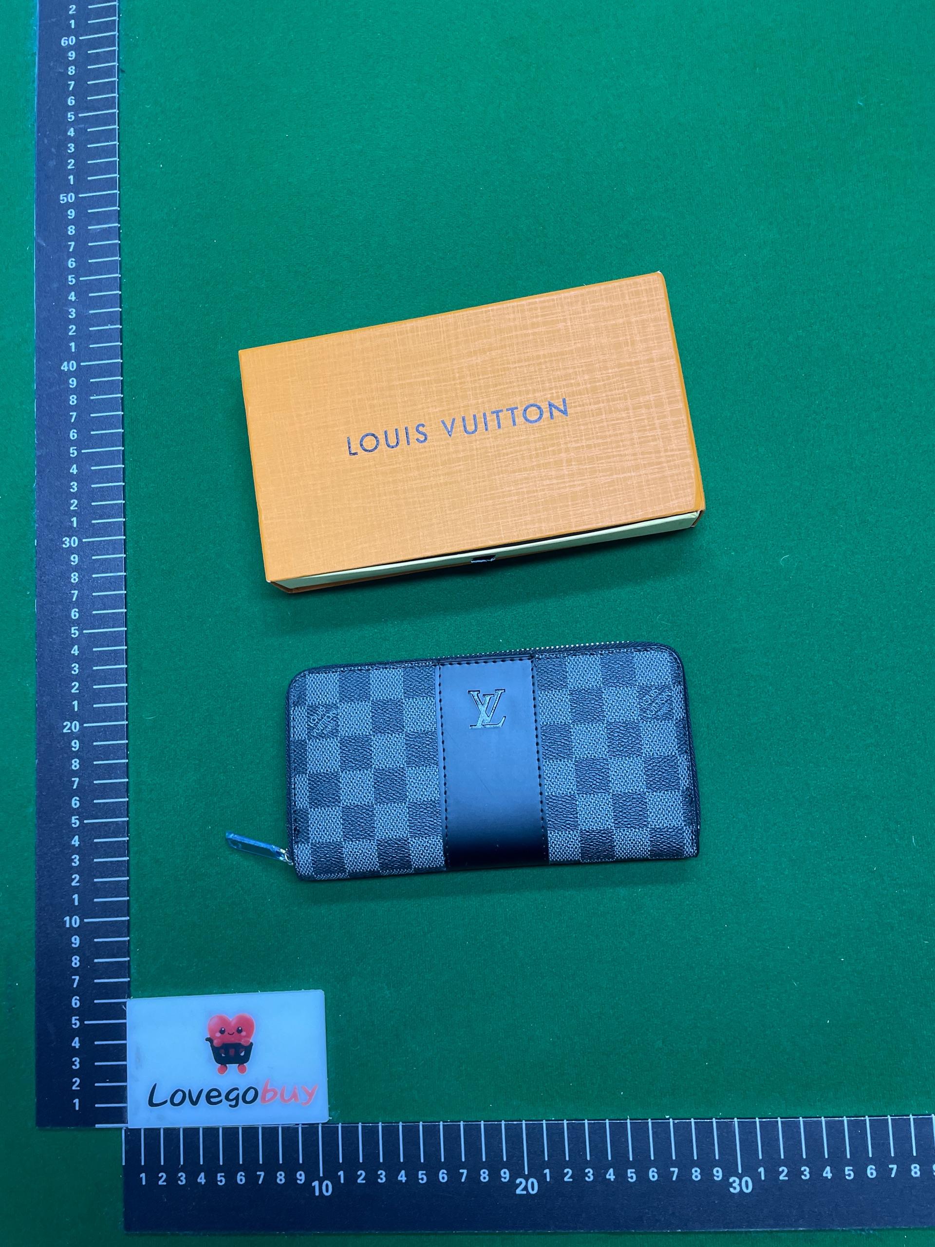 Foto QC 2 de Louis Vuitton Zippy Wallet Damier Azur White