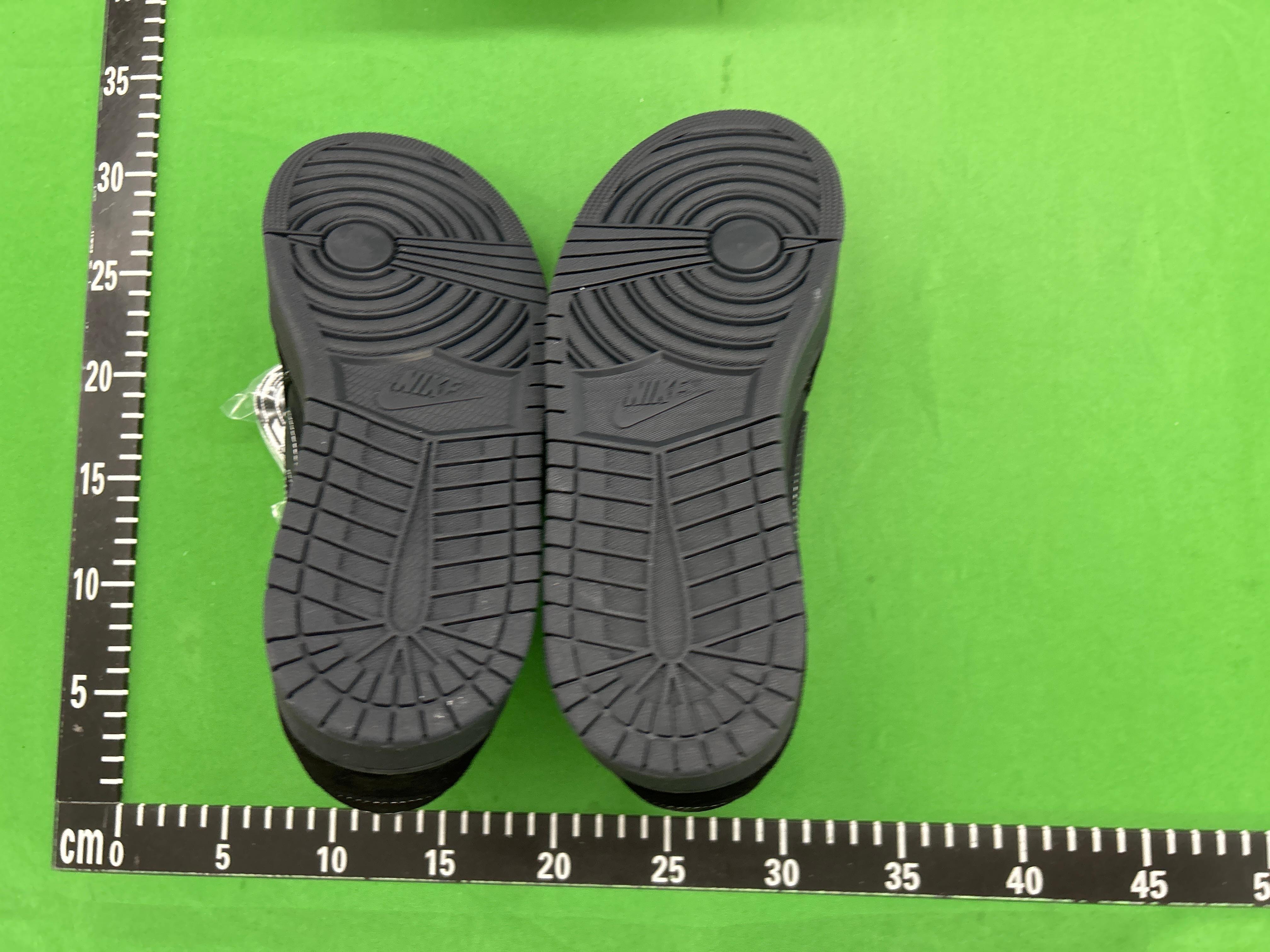 Foto QC 7 de Jordan 1 Retro Low OG SP Travis Scott Shy Pink IQ7604-101