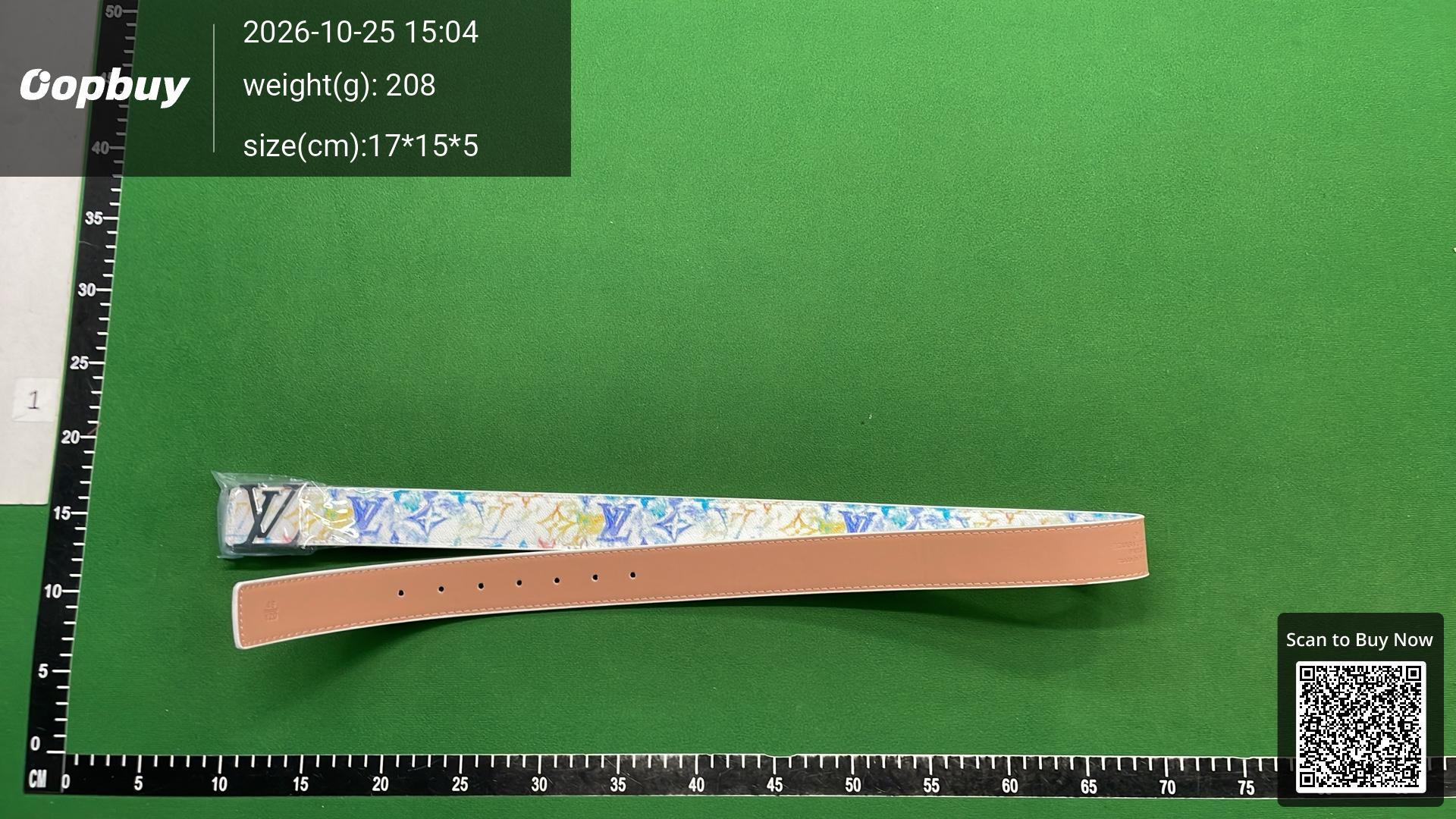 Foto QC 7 de Louis Vuitton LV Initiales Reversible Belt Monogram Watercolor