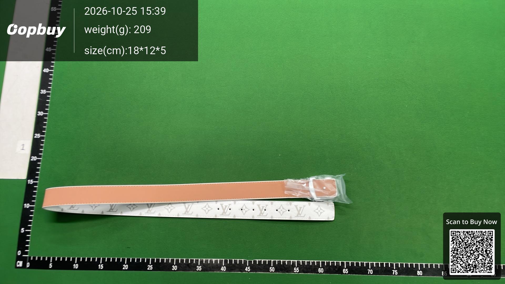 Foto QC 5 de Louis Vuitton LV Initiales Reversible Belt Monogram Watercolor