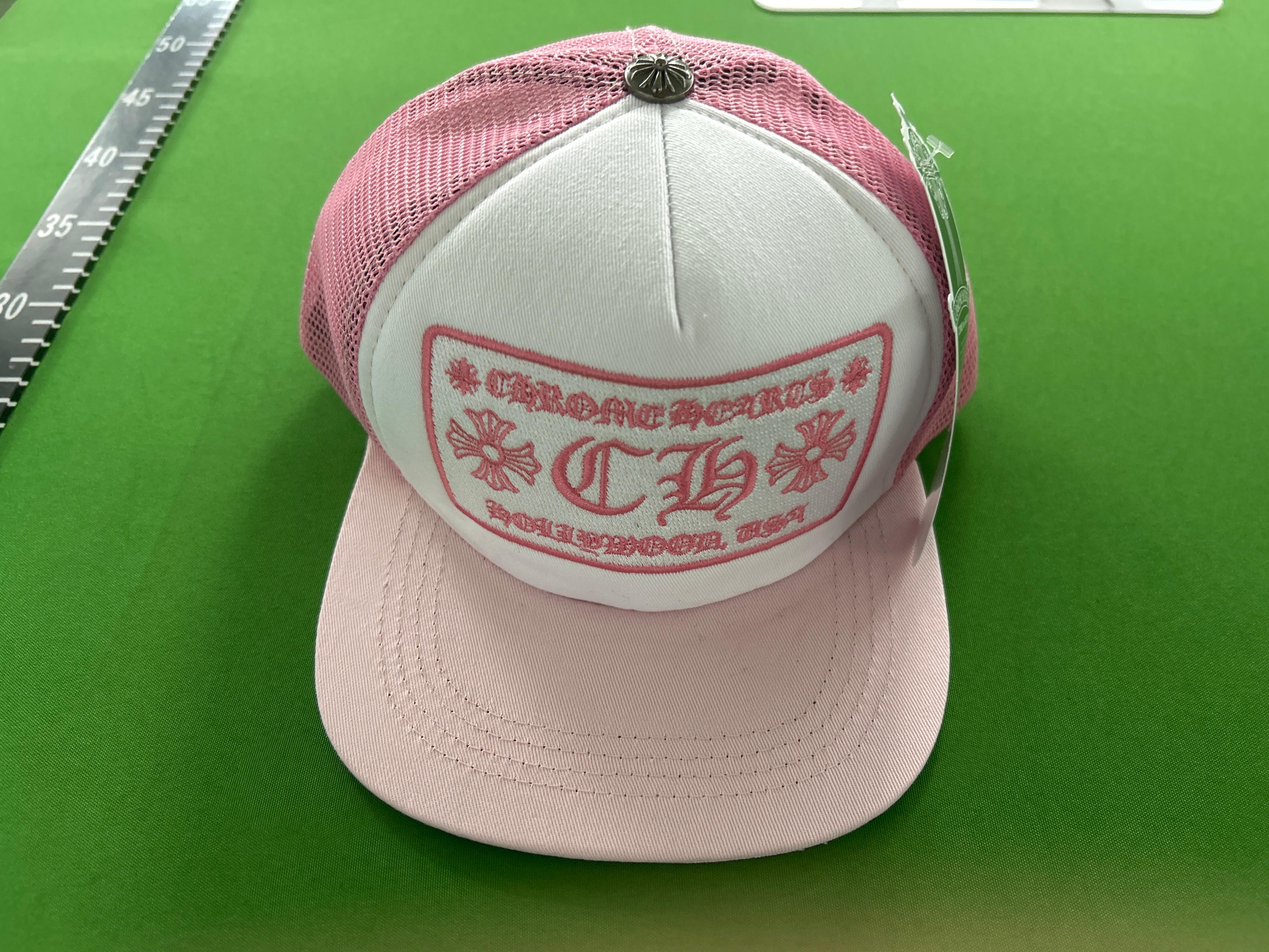 Foto QC 6 de Chrome Hearts Matty Boy Chomper Trucker Hat Camo