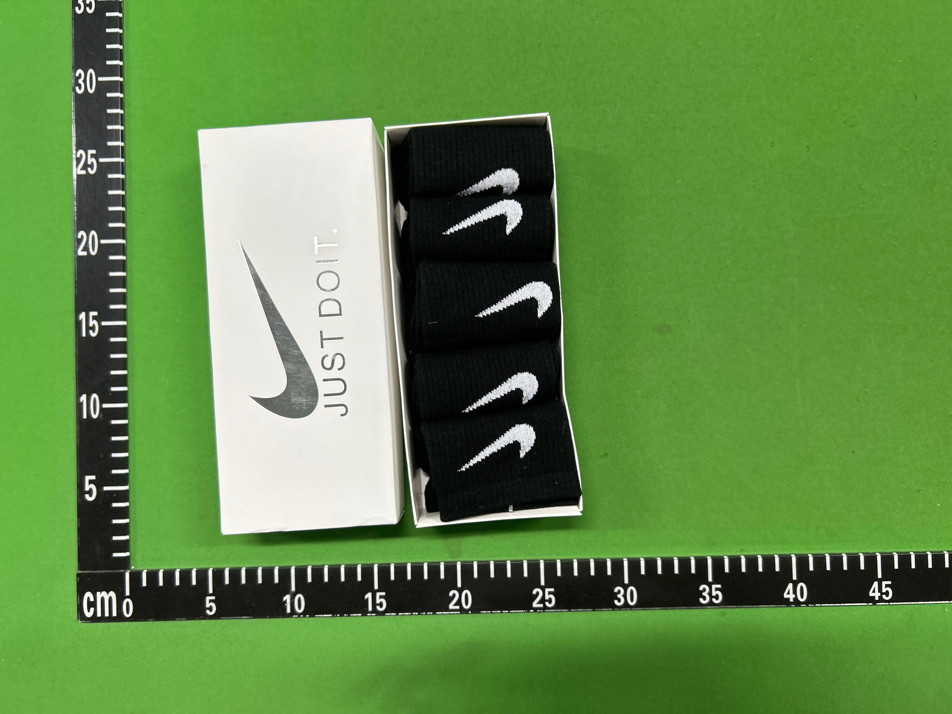 Foto QC 6 de Nike Crew Socks Everyday Grey