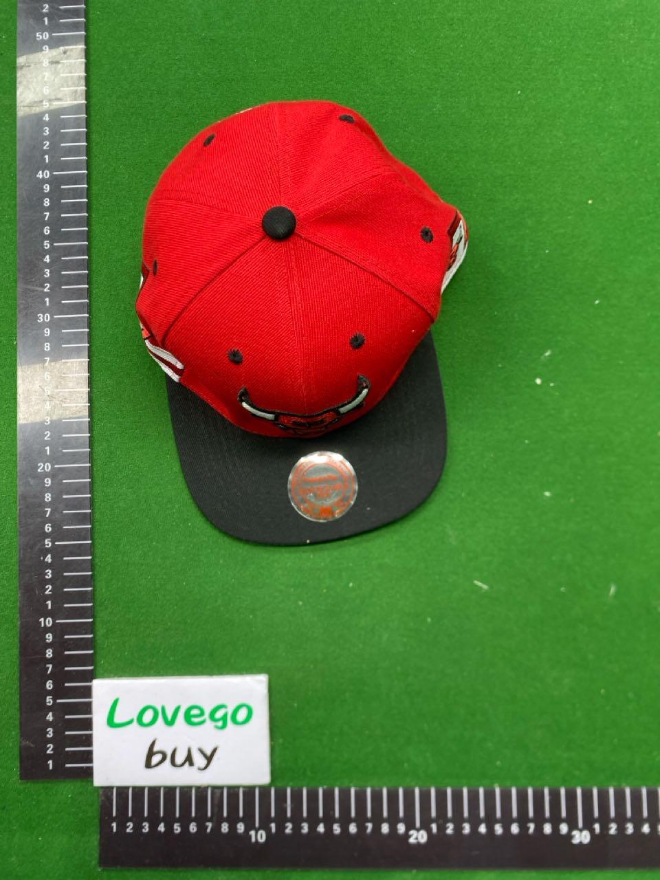 Foto QC 6 de Mitchell & Ness Chicago Bulls Cap Black Camo